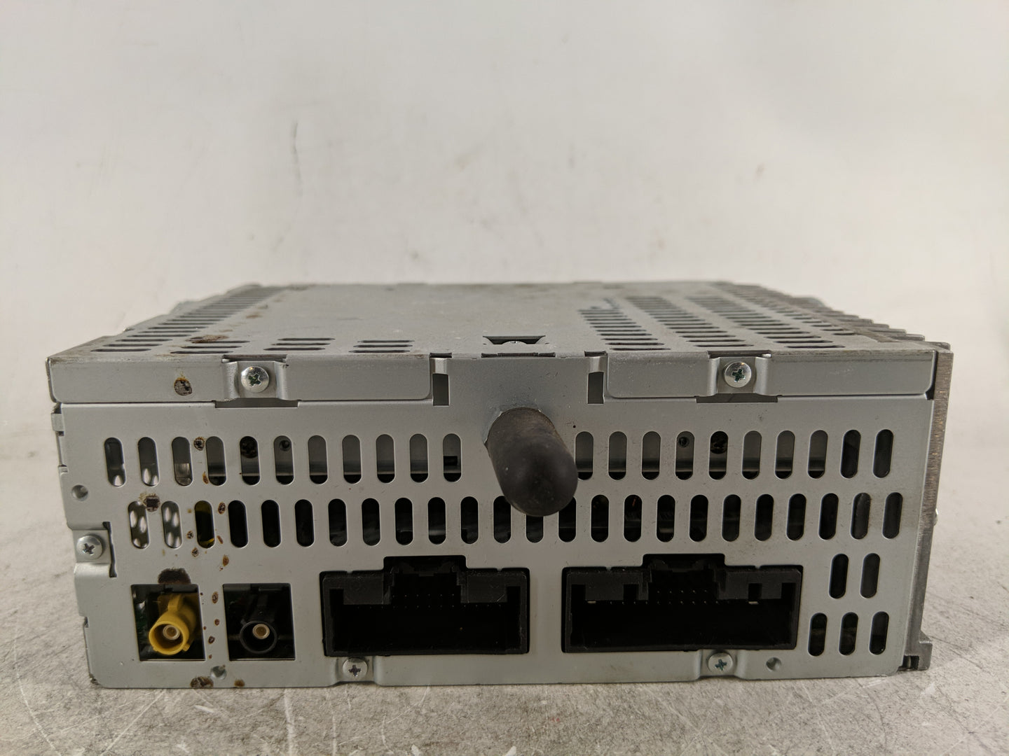 2012 Ford Explorer Radio AM FM Cd Player Receiver Replacement P/N:CB5T-19C107-BC Fits OEM Used Auto Parts - Oemusedautoparts