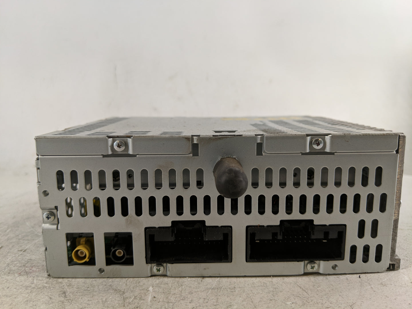 2012 Ford Explorer Radio AM FM Cd Player Receiver Replacement P/N:CB5T-19C107-BC Fits OEM Used Auto Parts - Oemusedautoparts