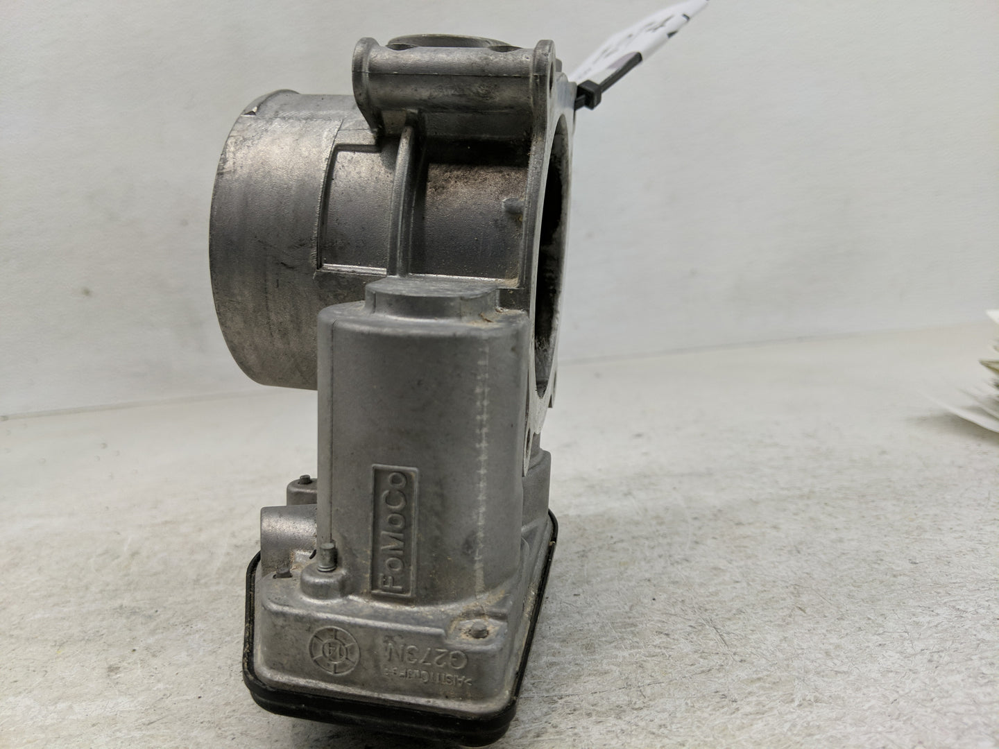 2011-2019 Ford Explorer Throttle Body Fits Fits 2011 2012 2013 2014 2015 2016 2017 2018 2019 OEM Used Auto Parts - Oemusedau