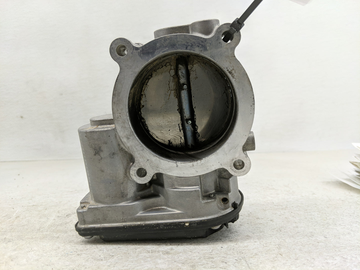 2011-2019 Ford Explorer Throttle Body Fits Fits 2011 2012 2013 2014 2015 2016 2017 2018 2019 OEM Used Auto Parts - Oemusedau
