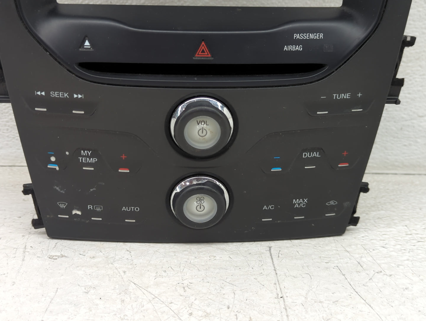 2012-2012 Ford Explorer Radio Control Panel - Oemusedautoparts1.com