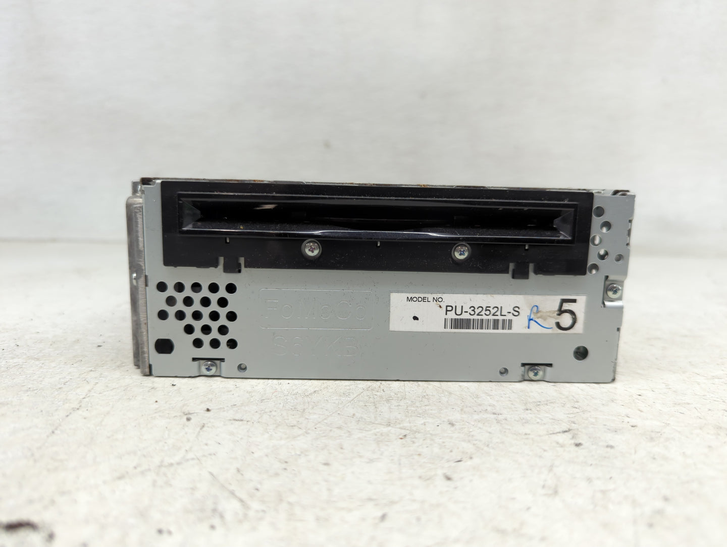 2012 Ford Explorer Radio AM FM Cd Player Receiver Replacement P/N:CB5T-19C107-BB Fits OEM Used Auto Parts - Oemusedautoparts