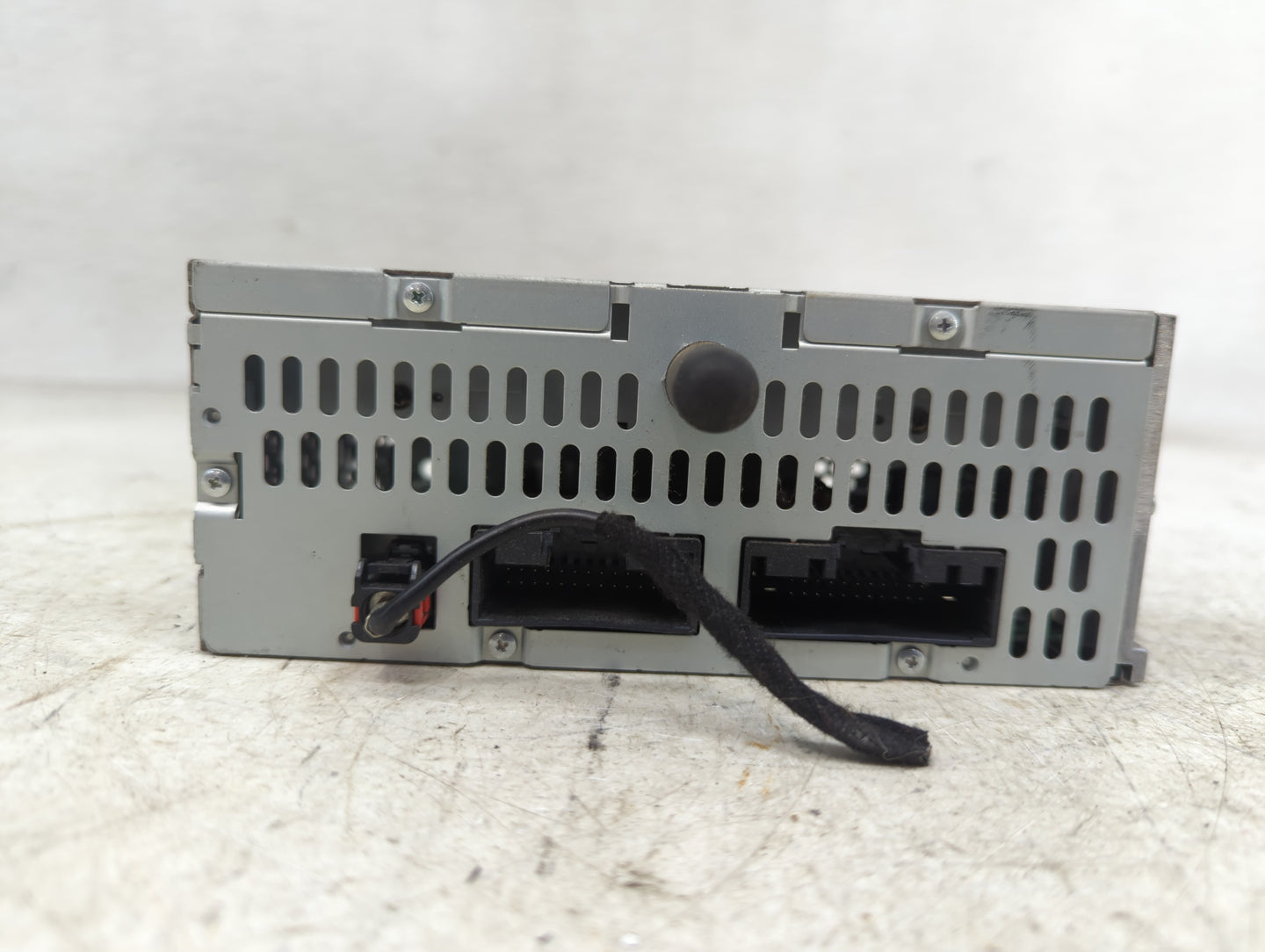 2011-2013 Ford Explorer Radio AM FM Cd Player Receiver Replacement P/N:PU-3456L-B CB5T-19C107-AB Fits Fits 2011 2012 2013 OE