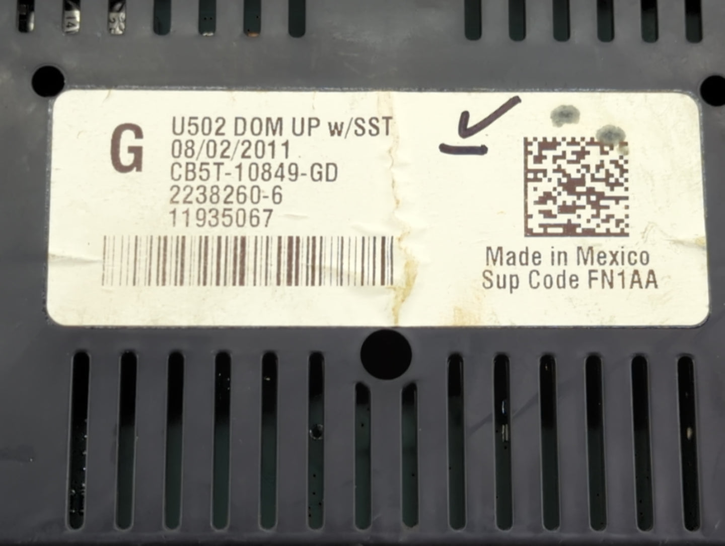 2012 Ford Explorer Instrument Cluster Speedometer Gauges P/N:CB5T-10849-GD 2238260-6, 11935067 Miles: Fits OEM Used Auto Par