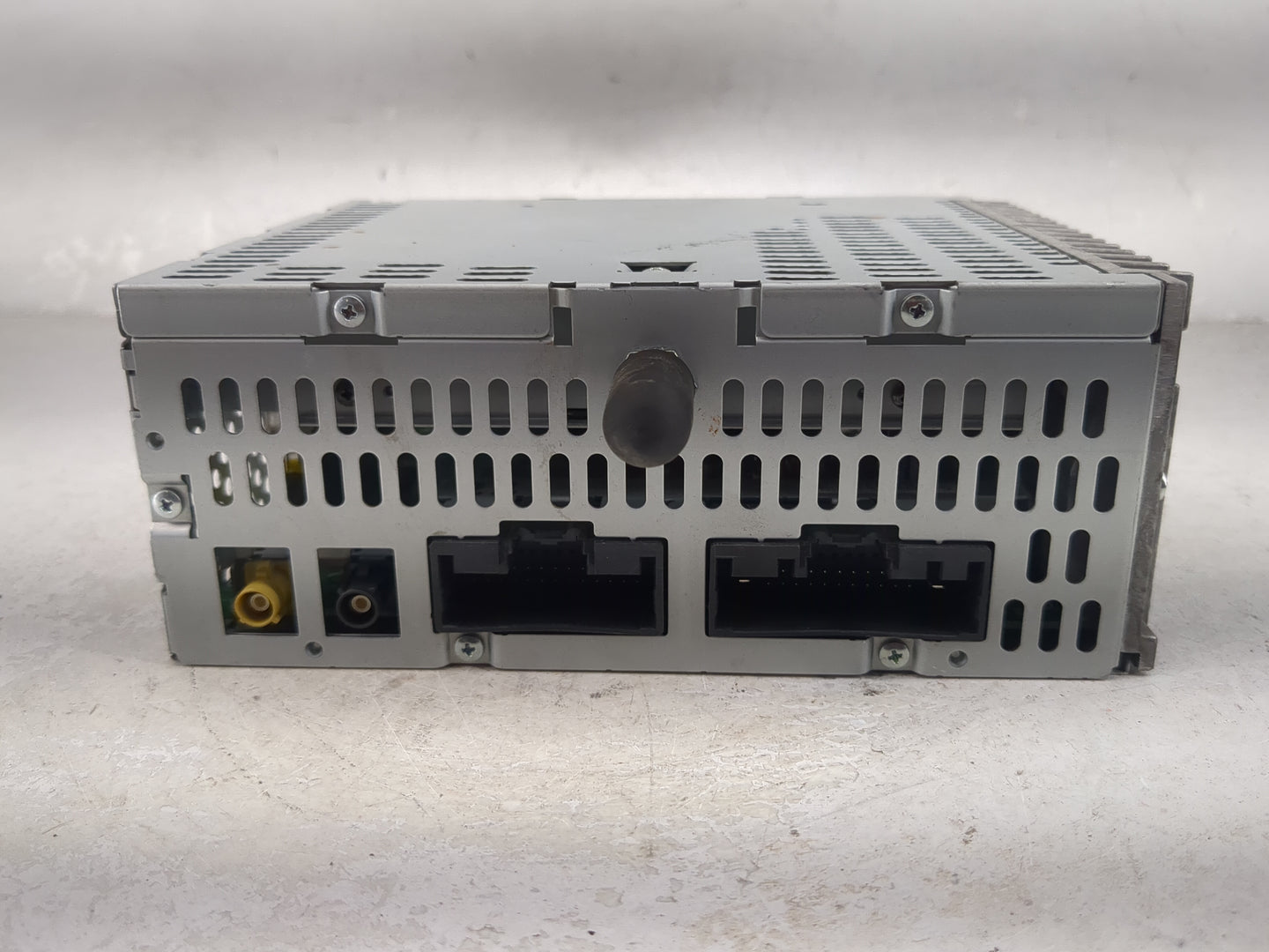2012 Ford Explorer Radio AM FM Cd Player Receiver Replacement P/N:PU-3457L-B CB5T-19C107-BB Fits OEM Used Auto Parts - Oemus