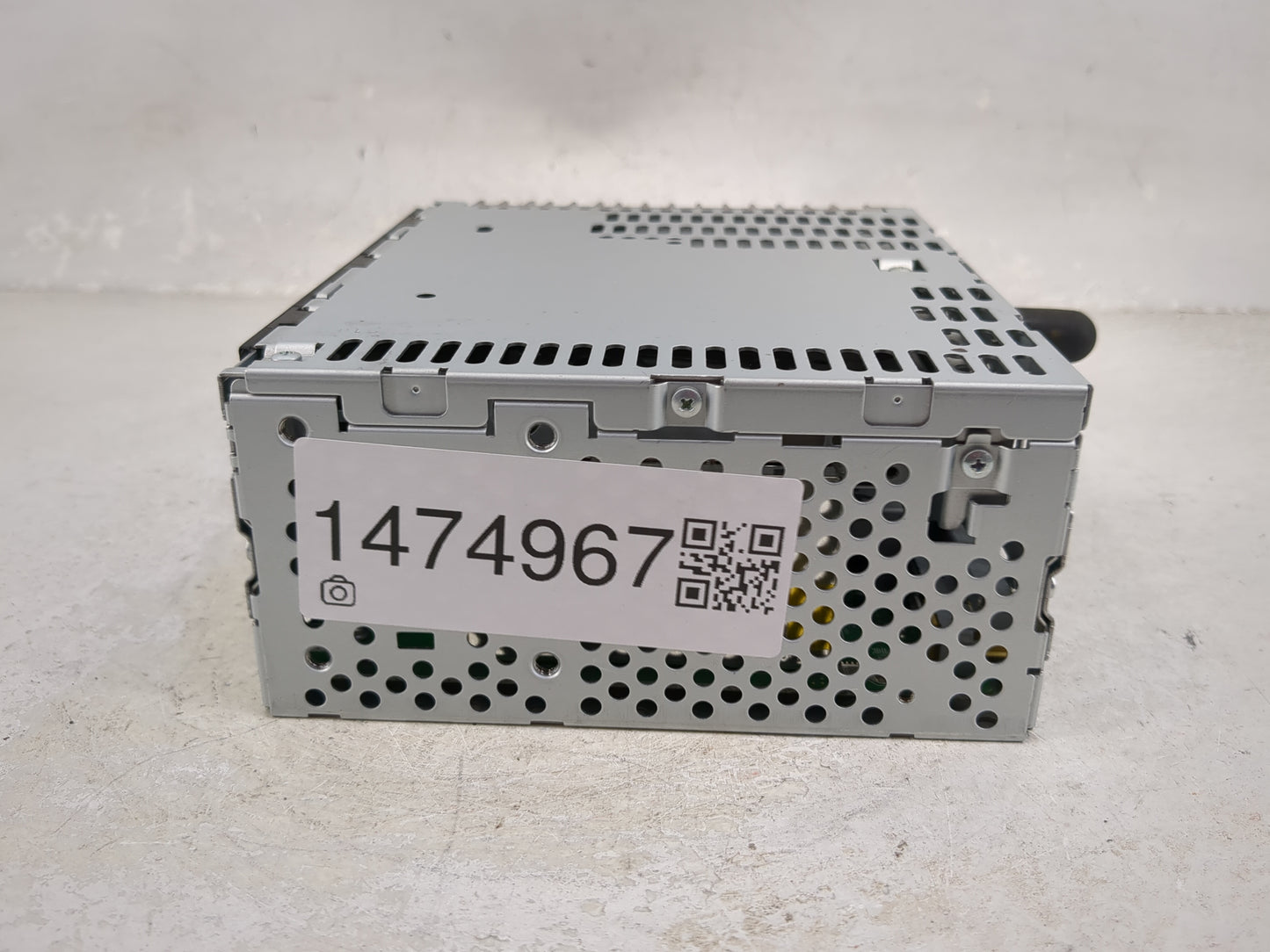 2012 Ford Explorer Radio AM FM Cd Player Receiver Replacement P/N:PU-3458L-C CB5T-19C107-CA Fits OEM Used Auto Parts - Oemus