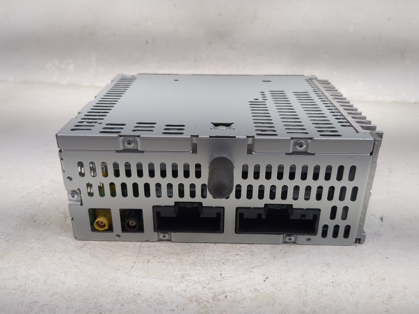 2012 Ford Explorer Radio AM FM Cd Player Receiver Replacement P/N:PU-3458L-C CB5T-19C107-CA Fits OEM Used Auto Parts - Oemus