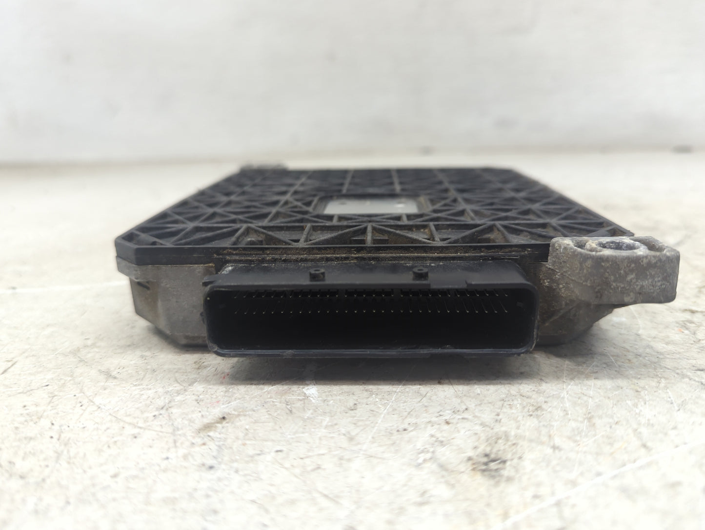 2012-2015 Ford Explorer PCM Engine Control Computer ECU ECM PCU OEM P/N:DB5A-12B565-EC Fits Fits 2012 2013 2014 2015 OEM Use