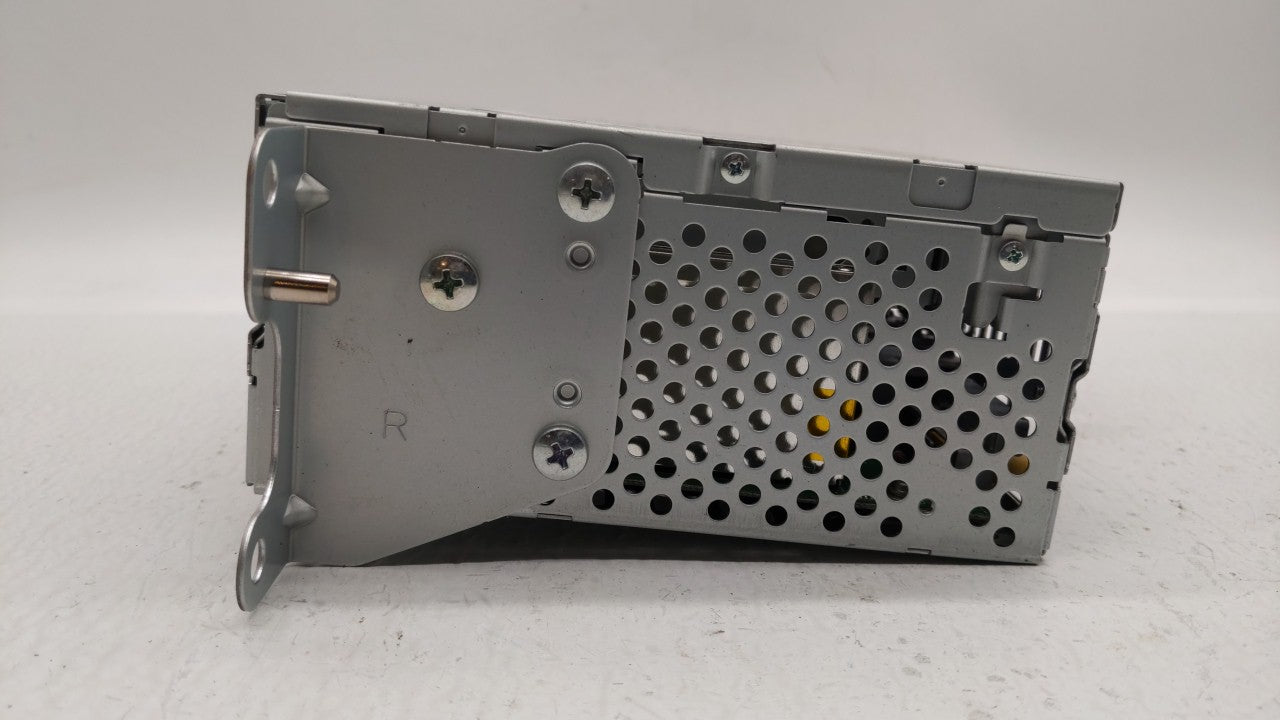 2012-2012 Ford Explorer Am Fm Cd Player Radio Receiver - Oemusedautoparts1.com