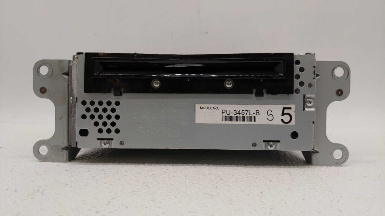 2012-2012 Ford Explorer Am Fm Cd Player Radio Receiver - Oemusedautoparts1.com