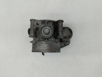 2011-2019 Ford Explorer Throttle Body P/N:AT4E-EF AT4E-9F991-EL, AT4E-ED Fits Fits 2011 2012 2013 2014 2015 2016 2017 2018 2019 OEM Used Auto Parts