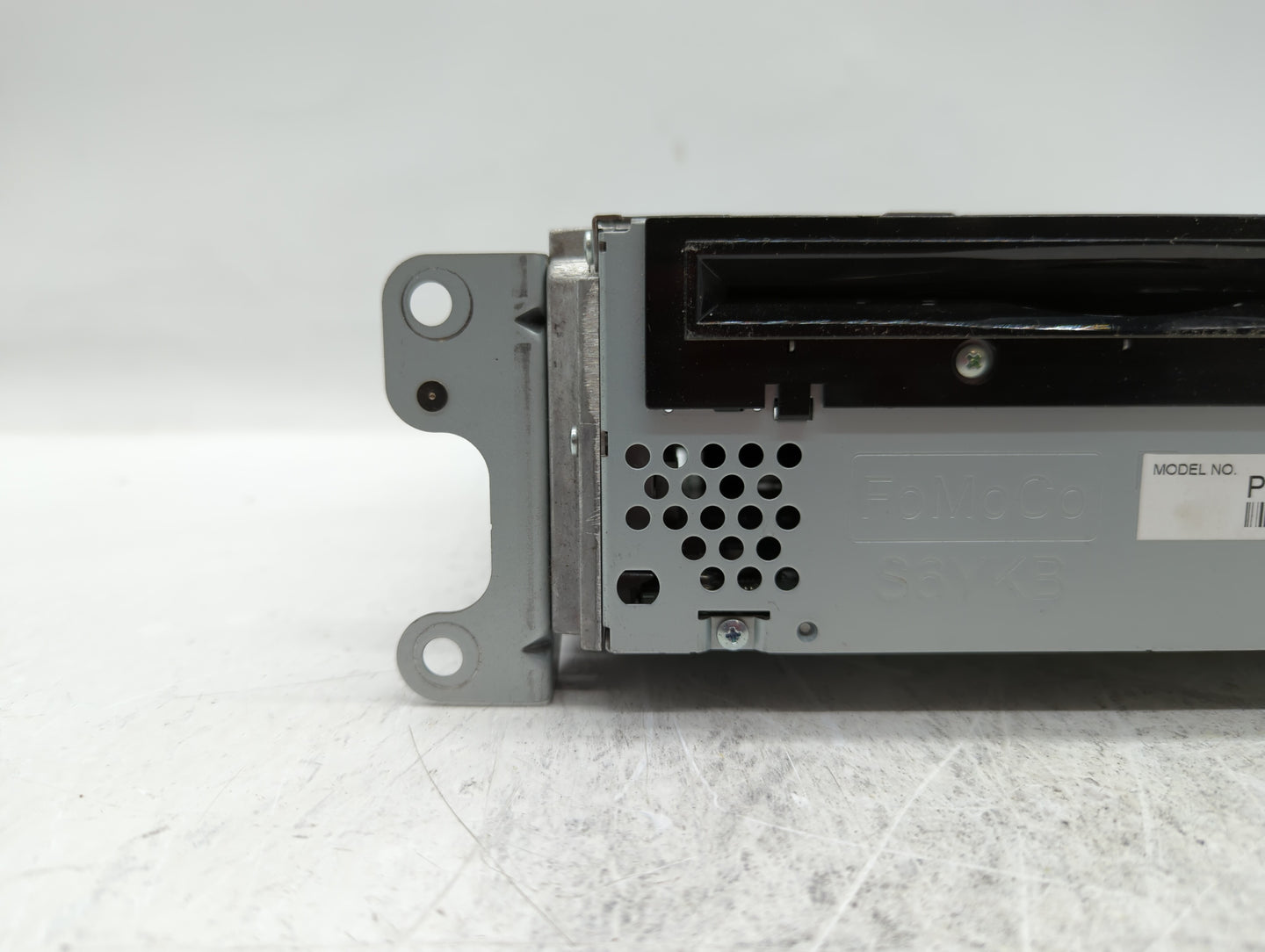 2012-2012 Ford Explorer Am Fm Cd Player Radio Receiver - Oemusedautoparts1.com