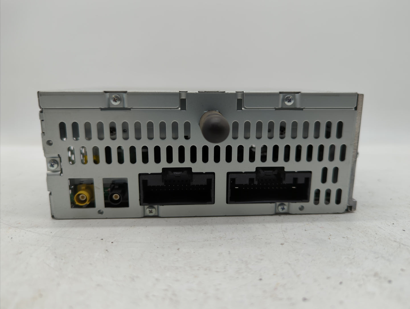 2012 Ford Explorer Radio AM FM Cd Player Receiver Replacement P/N:CB5T-19C107-BC CB5T-19C107-BB Fits OEM Used Auto Parts - O