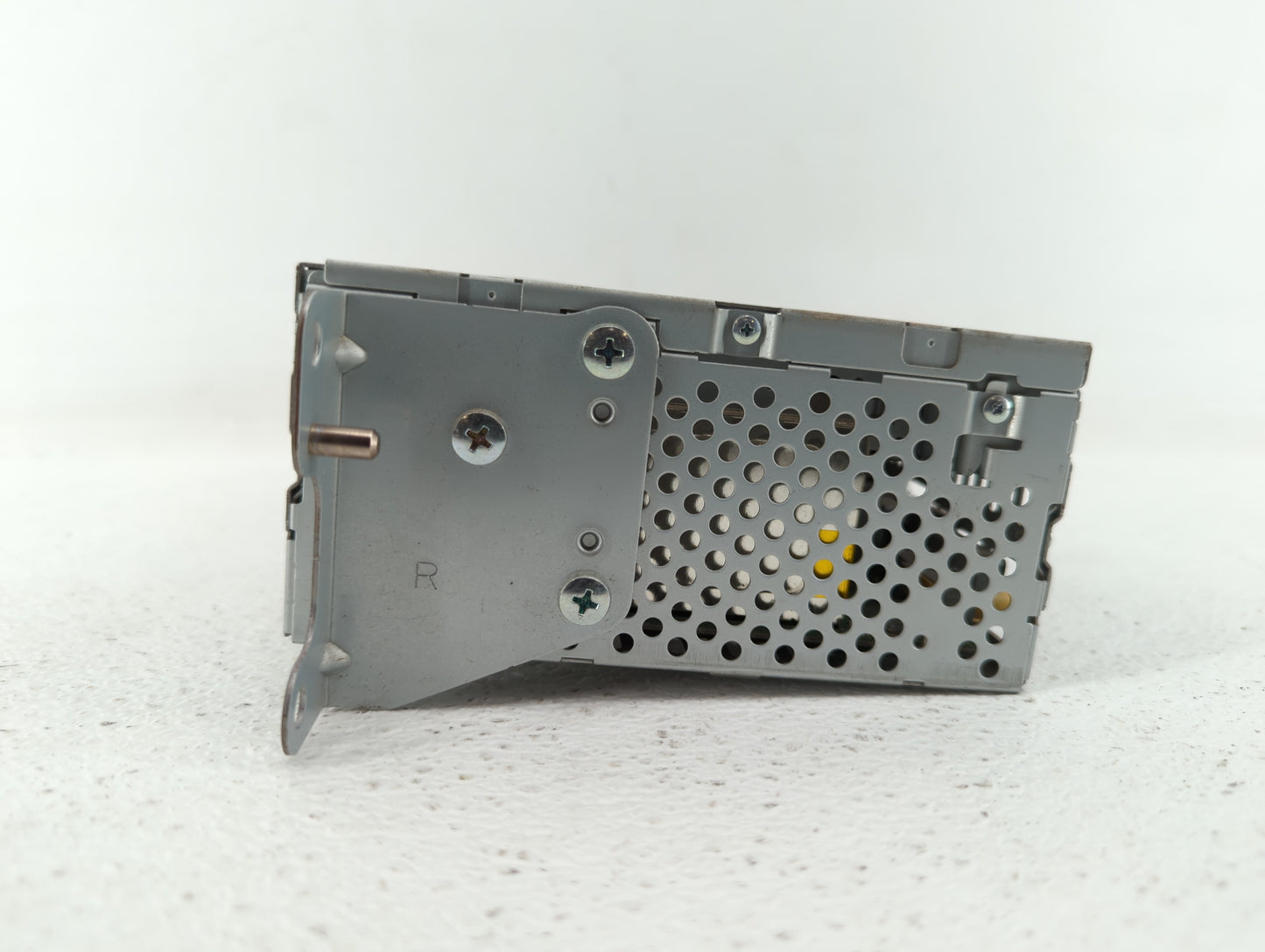 2012-2012 Ford Explorer Am Fm Cd Player Radio Receiver - Oemusedautoparts1.com