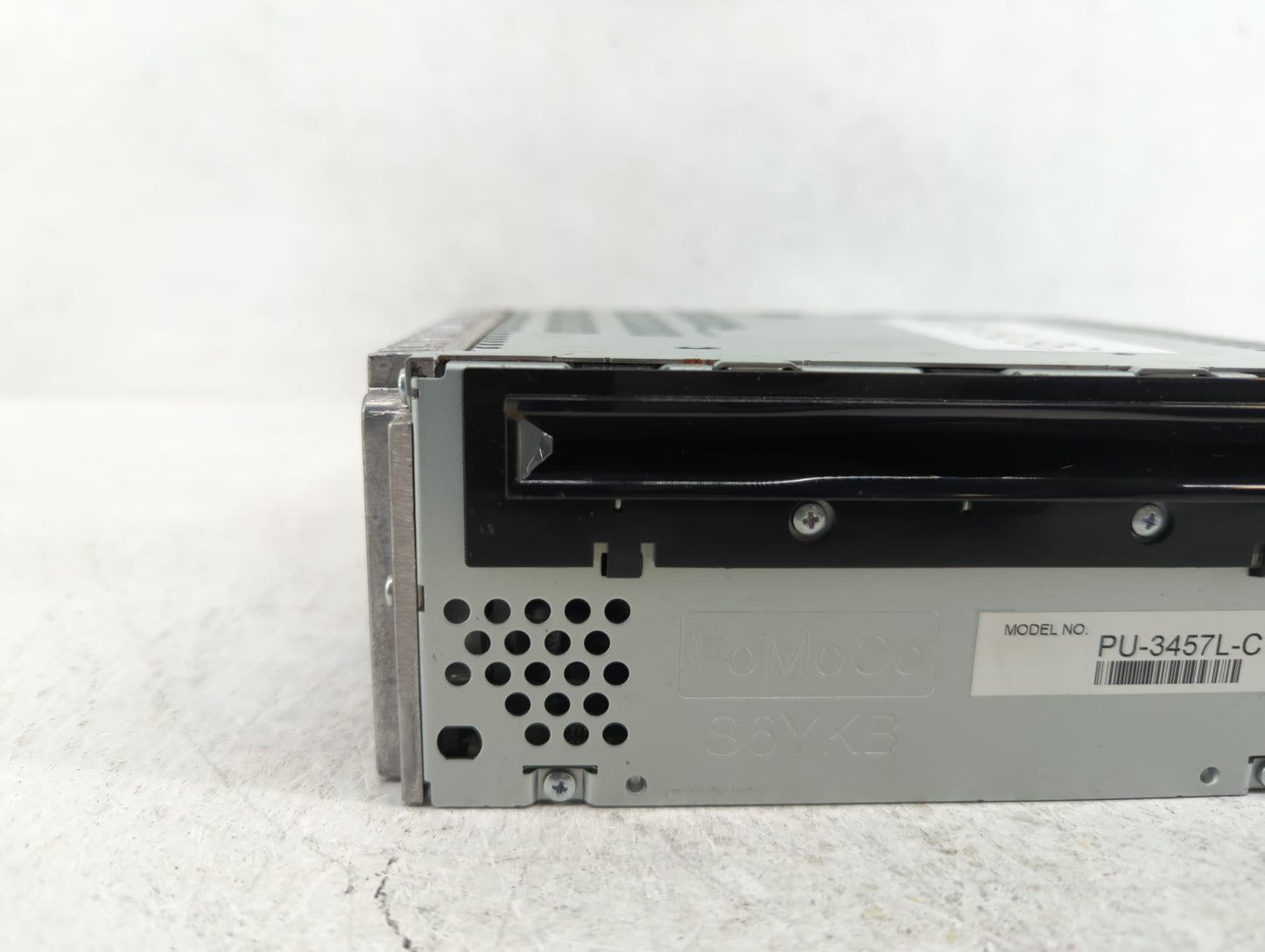 2012-2012 Ford Explorer Am Fm Cd Player Radio Receiver - Oemusedautoparts1.com