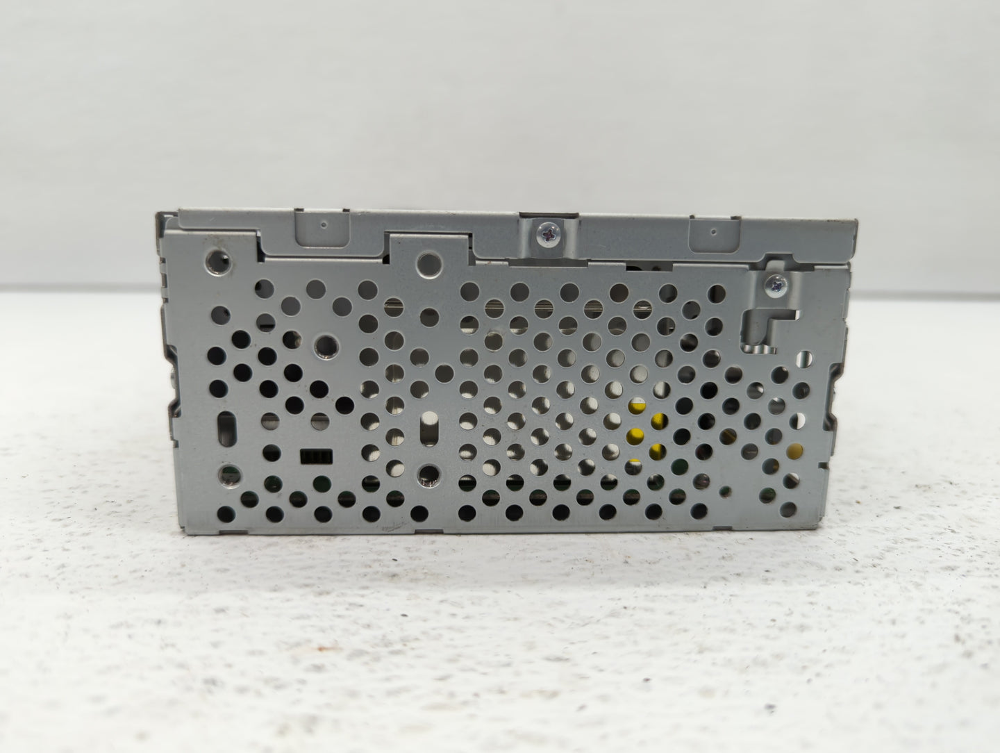 2012-2012 Ford Explorer Am Fm Cd Player Radio Receiver - Oemusedautoparts1.com