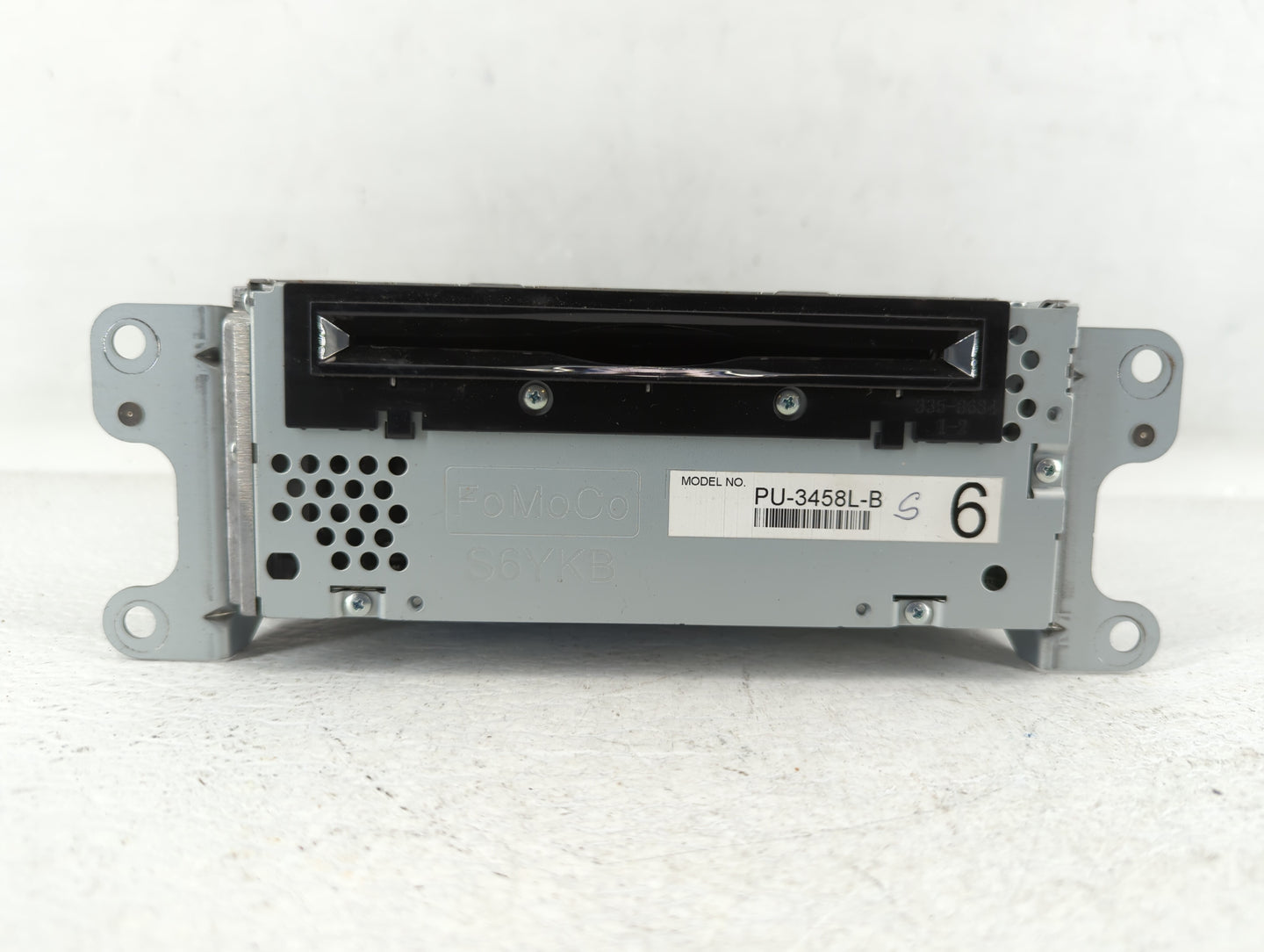 2012-2012 Ford Explorer Am Fm Cd Player Radio Receiver - Oemusedautoparts1.com