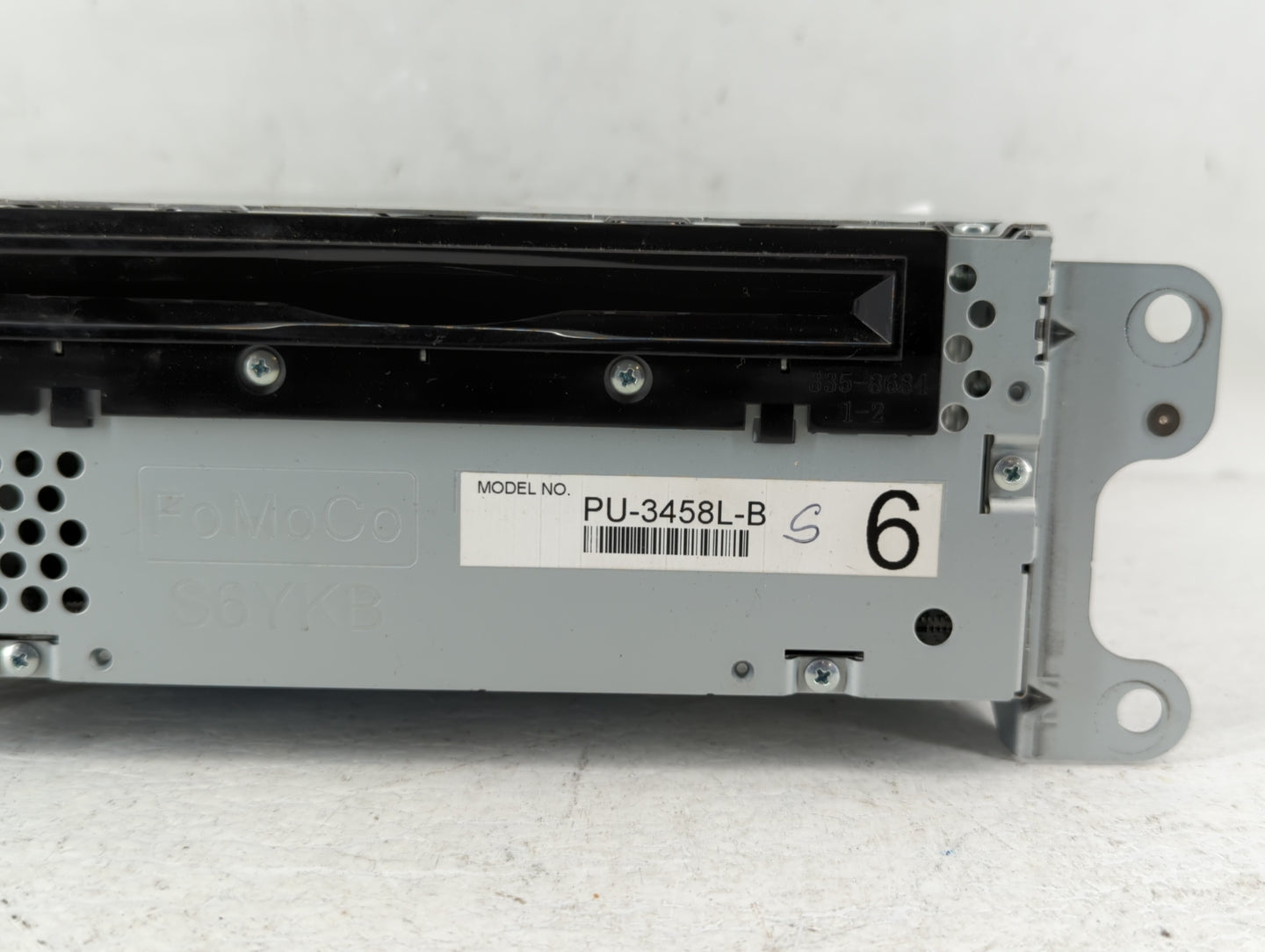 2012-2012 Ford Explorer Am Fm Cd Player Radio Receiver - Oemusedautoparts1.com