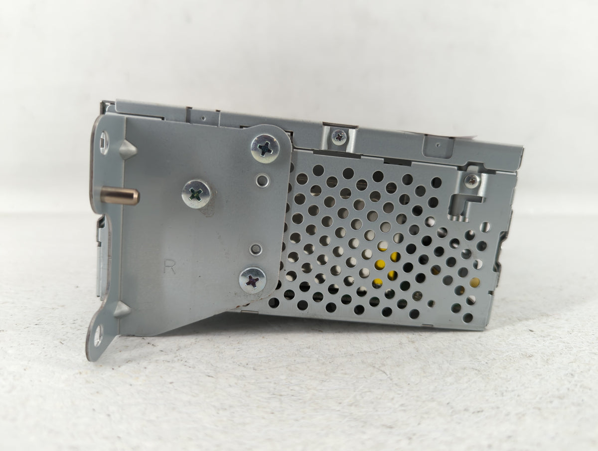 2012-2012 Ford Explorer Am Fm Cd Player Radio Receiver 517779 - Oemusedautoparts1.com