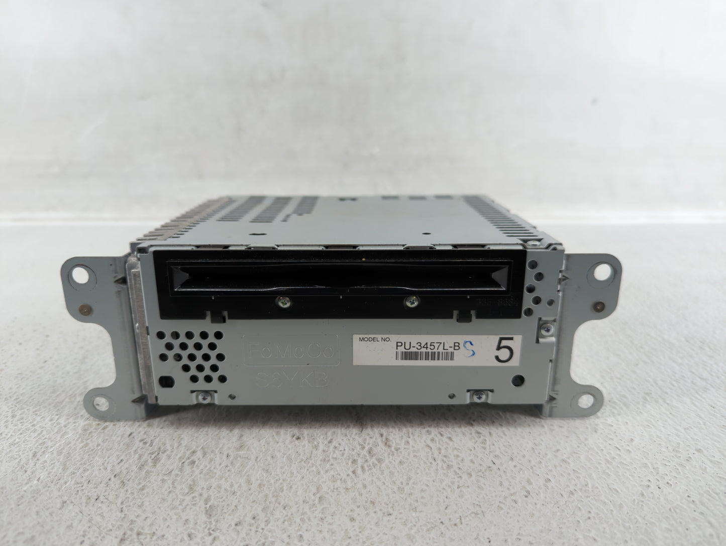 2012-2012 Ford Explorer Am Fm Cd Player Radio Receiver - Oemusedautoparts1.com