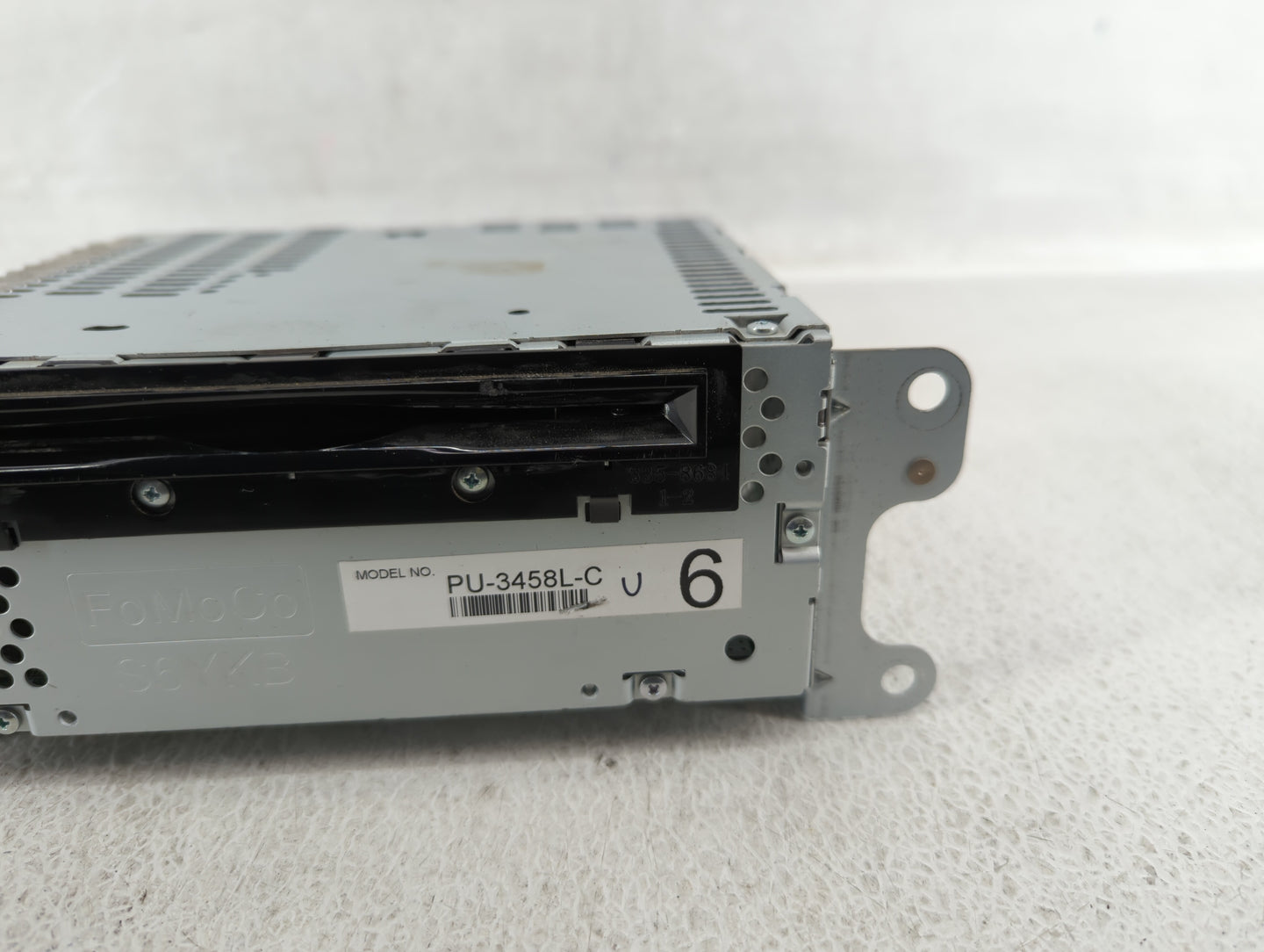 2012-2012 Ford Explorer Am Fm Cd Player Radio Receiver - Oemusedautoparts1.com