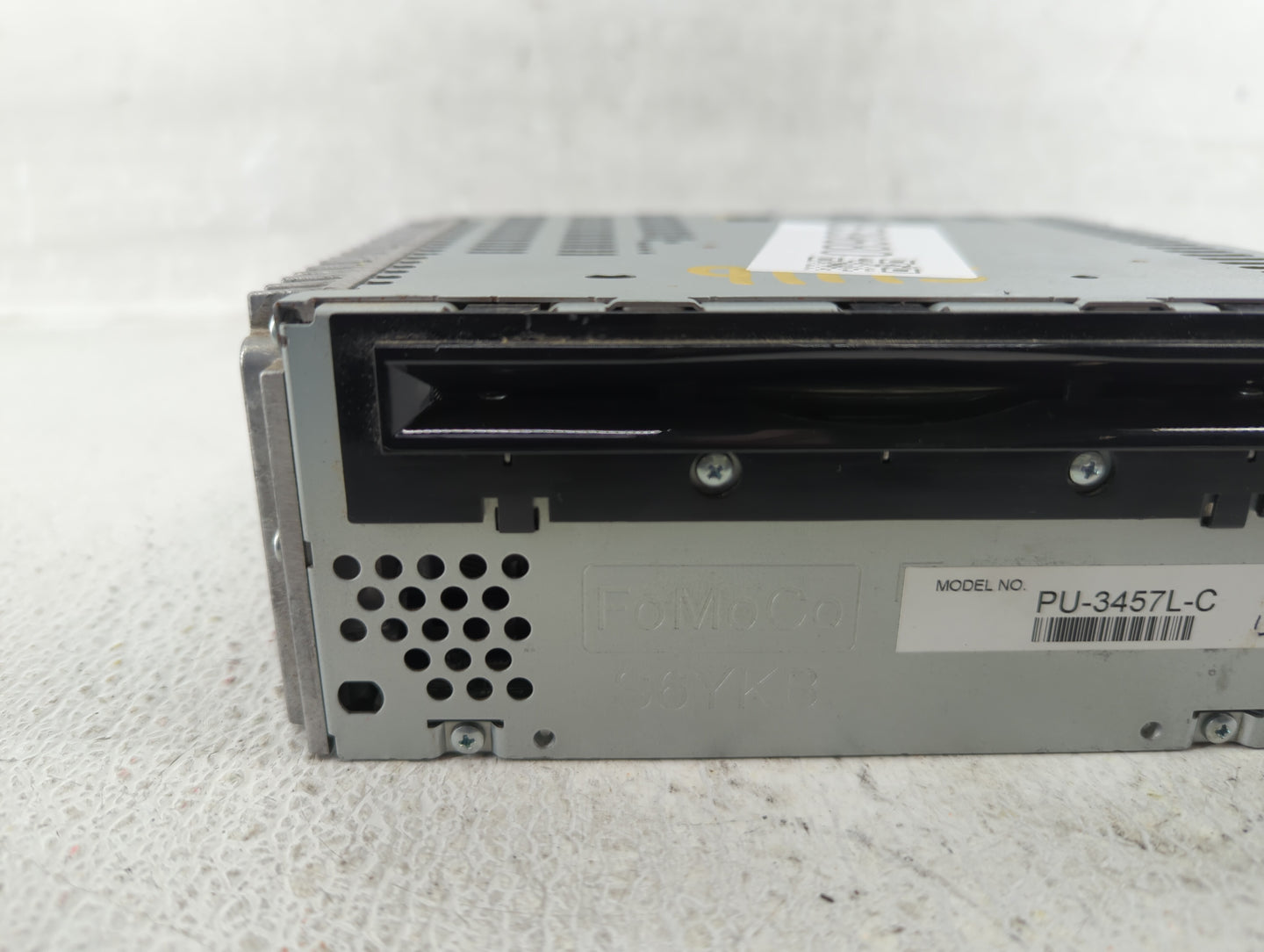 2012-2012 Ford Explorer Am Fm Cd Player Radio Receiver - Oemusedautoparts1.com