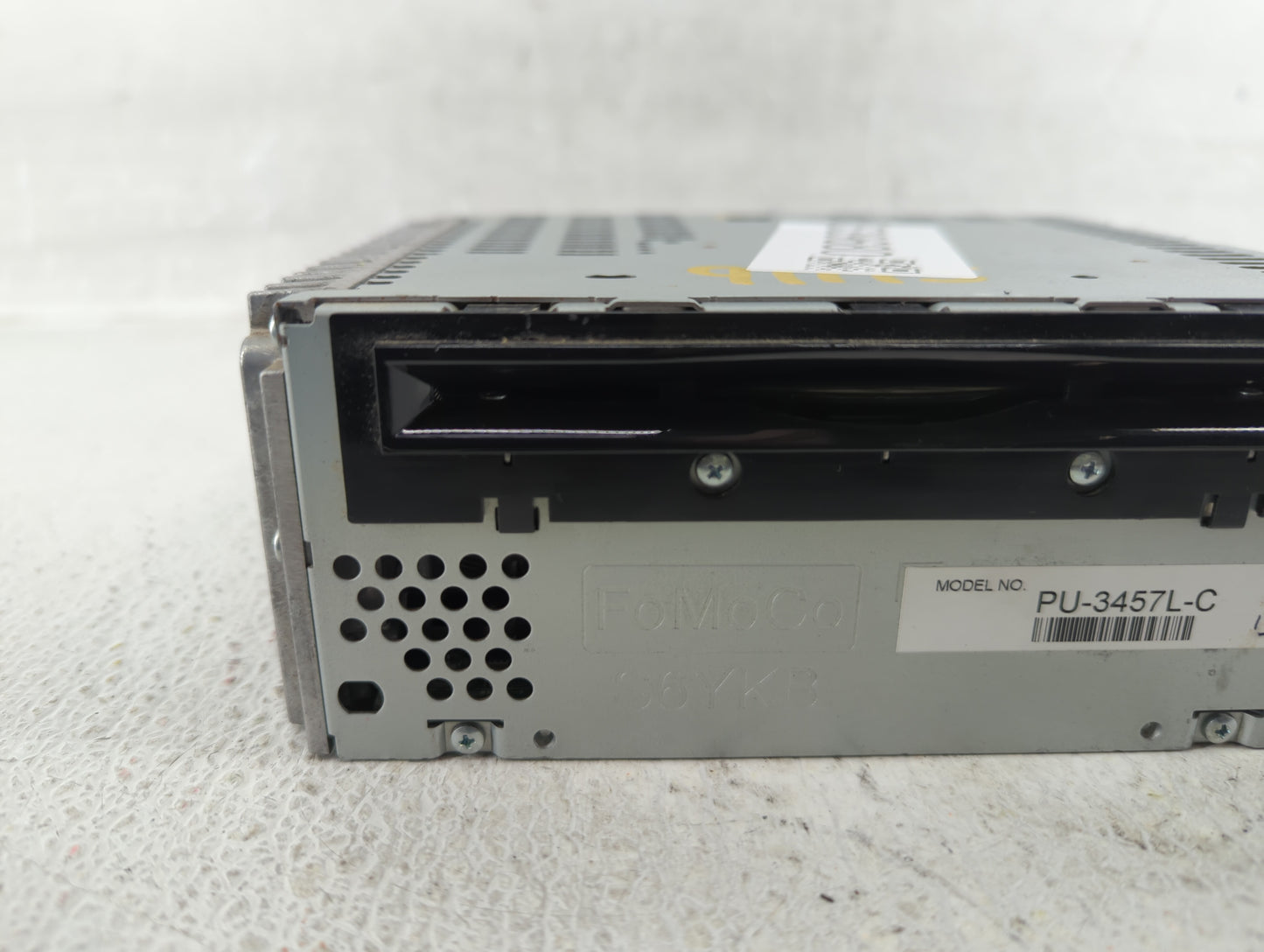 2012-2012 Ford Explorer Am Fm Cd Player Radio Receiver - Oemusedautoparts1.com