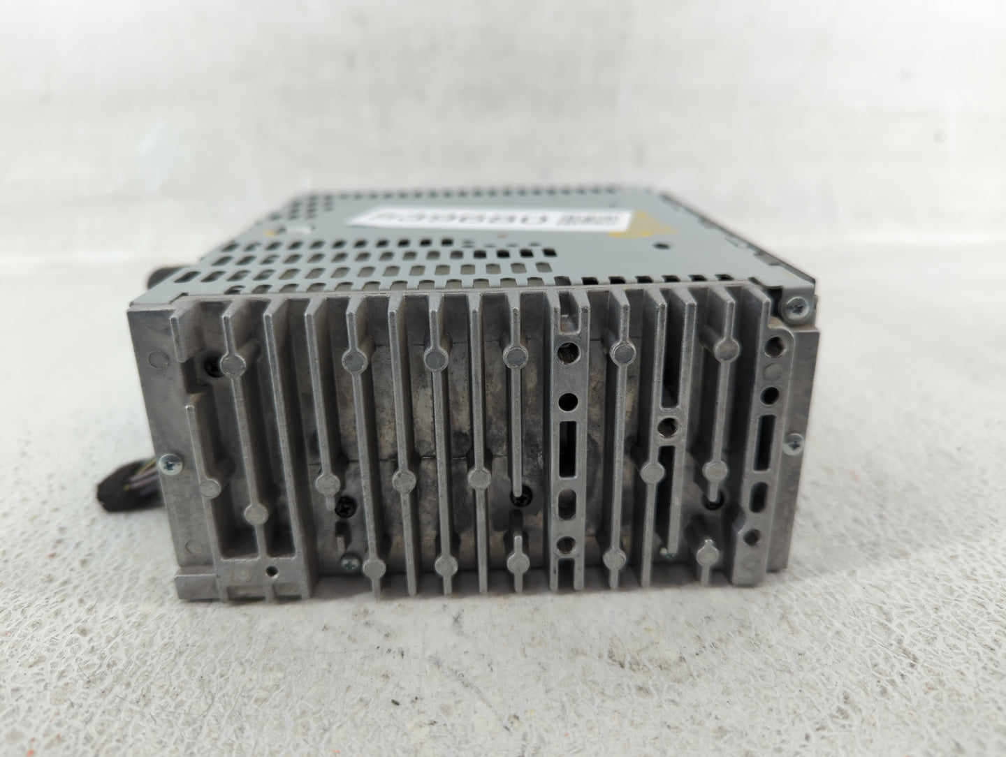 2012-2012 Ford Explorer Am Fm Cd Player Radio Receiver - Oemusedautoparts1.com