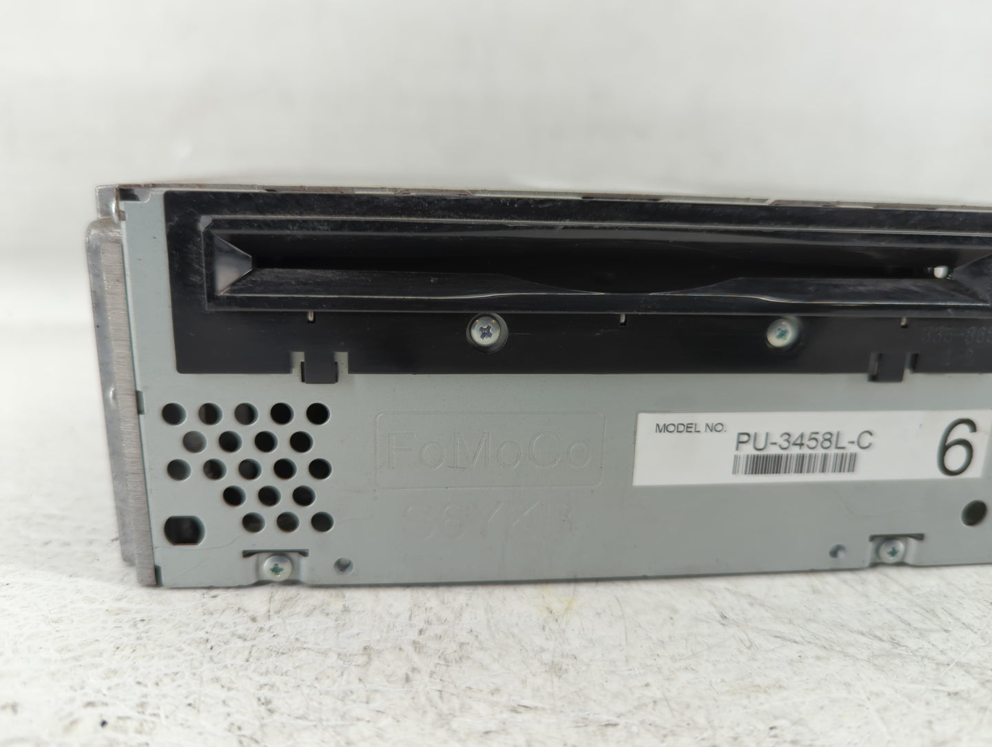 2012-2012 Ford Explorer Am Fm Cd Player Radio Receiver - Oemusedautoparts1.com