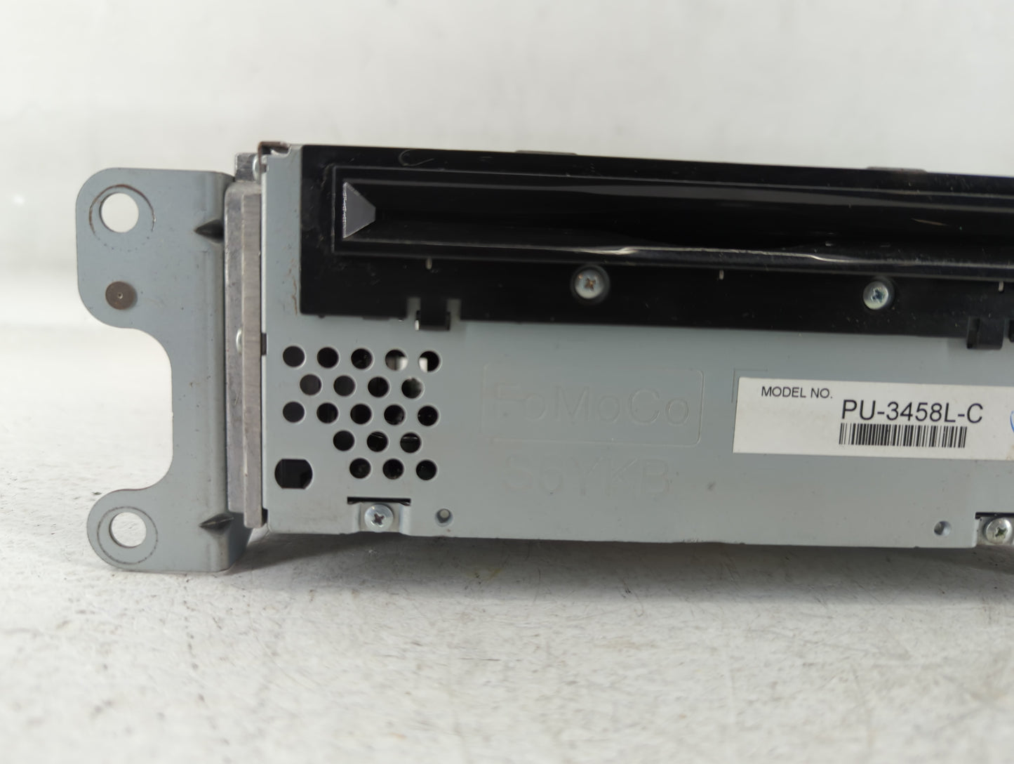 2012-2012 Ford Explorer Am Fm Cd Player Radio Receiver - Oemusedautoparts1.com