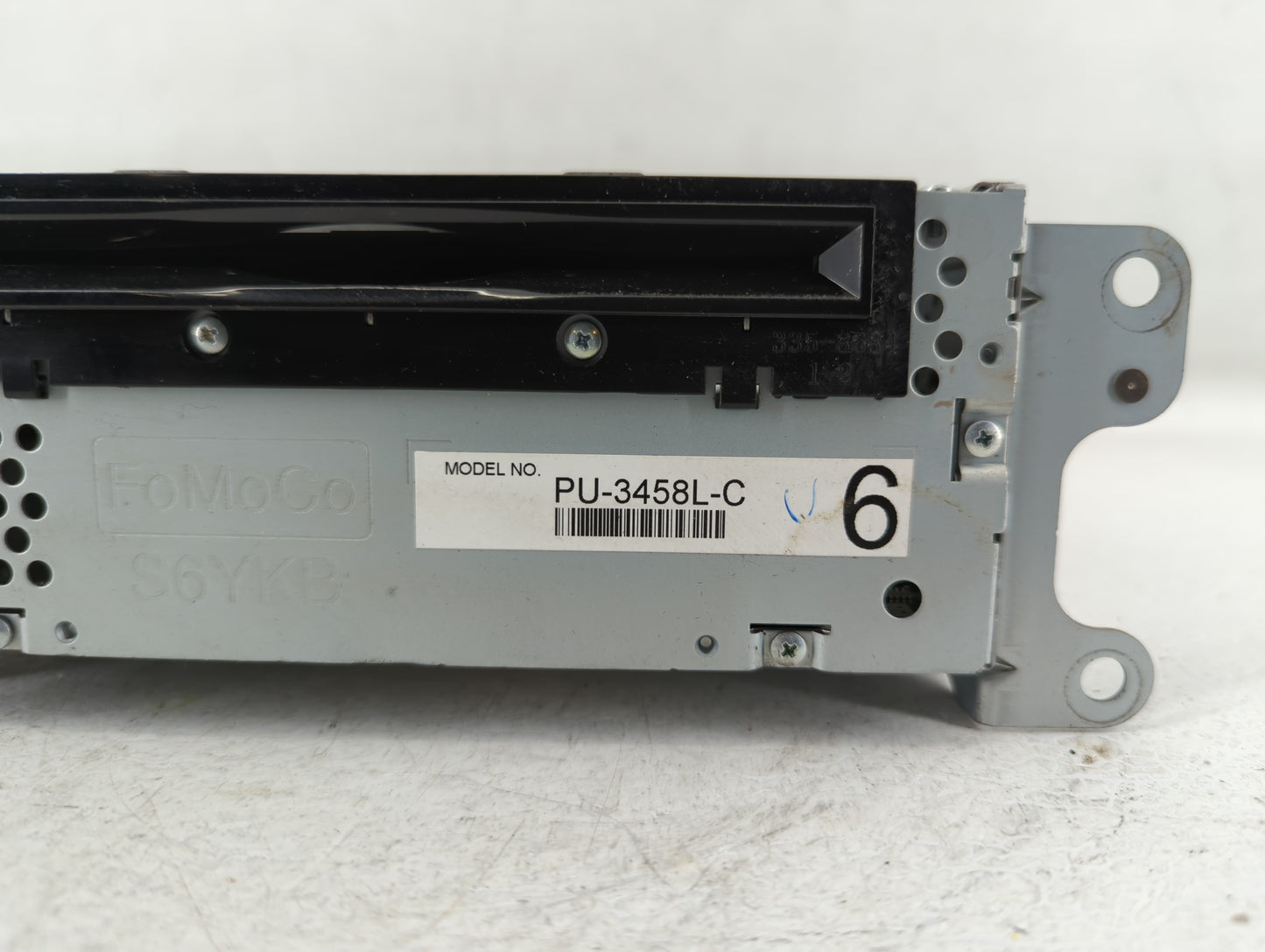 2012-2012 Ford Explorer Am Fm Cd Player Radio Receiver - Oemusedautoparts1.com