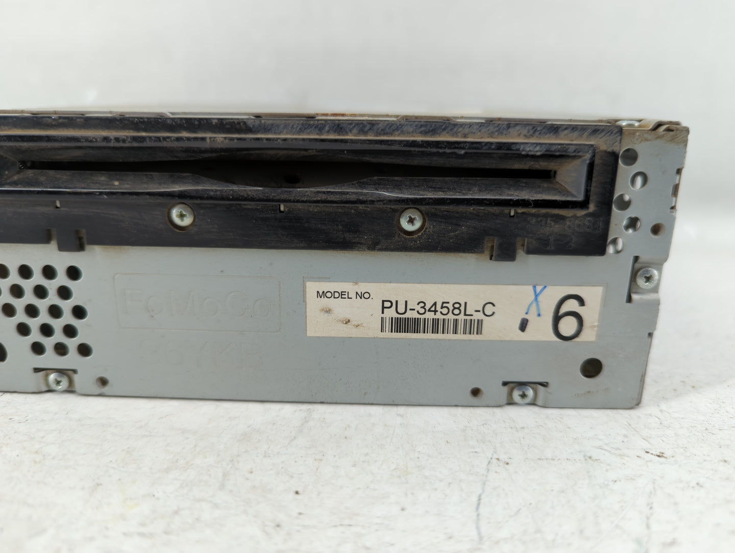 2012-2012 Ford Explorer Am Fm Cd Player Radio Receiver - Oemusedautoparts1.com