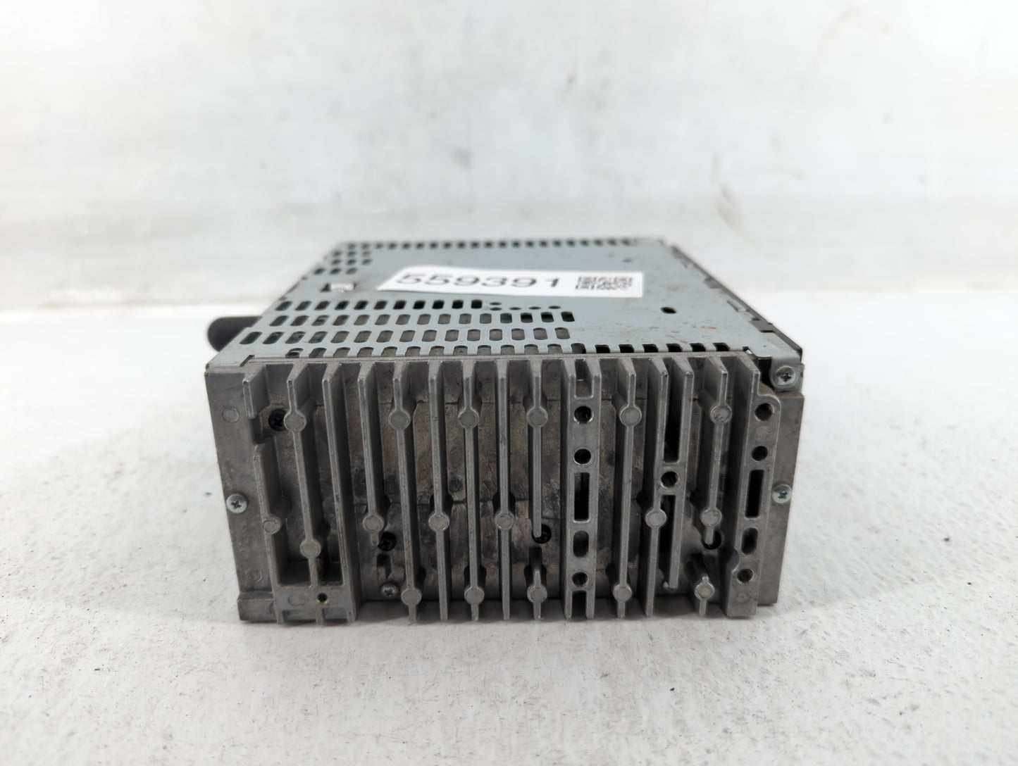 2012-2012 Ford Explorer Am Fm Cd Player Radio Receiver - Oemusedautoparts1.com
