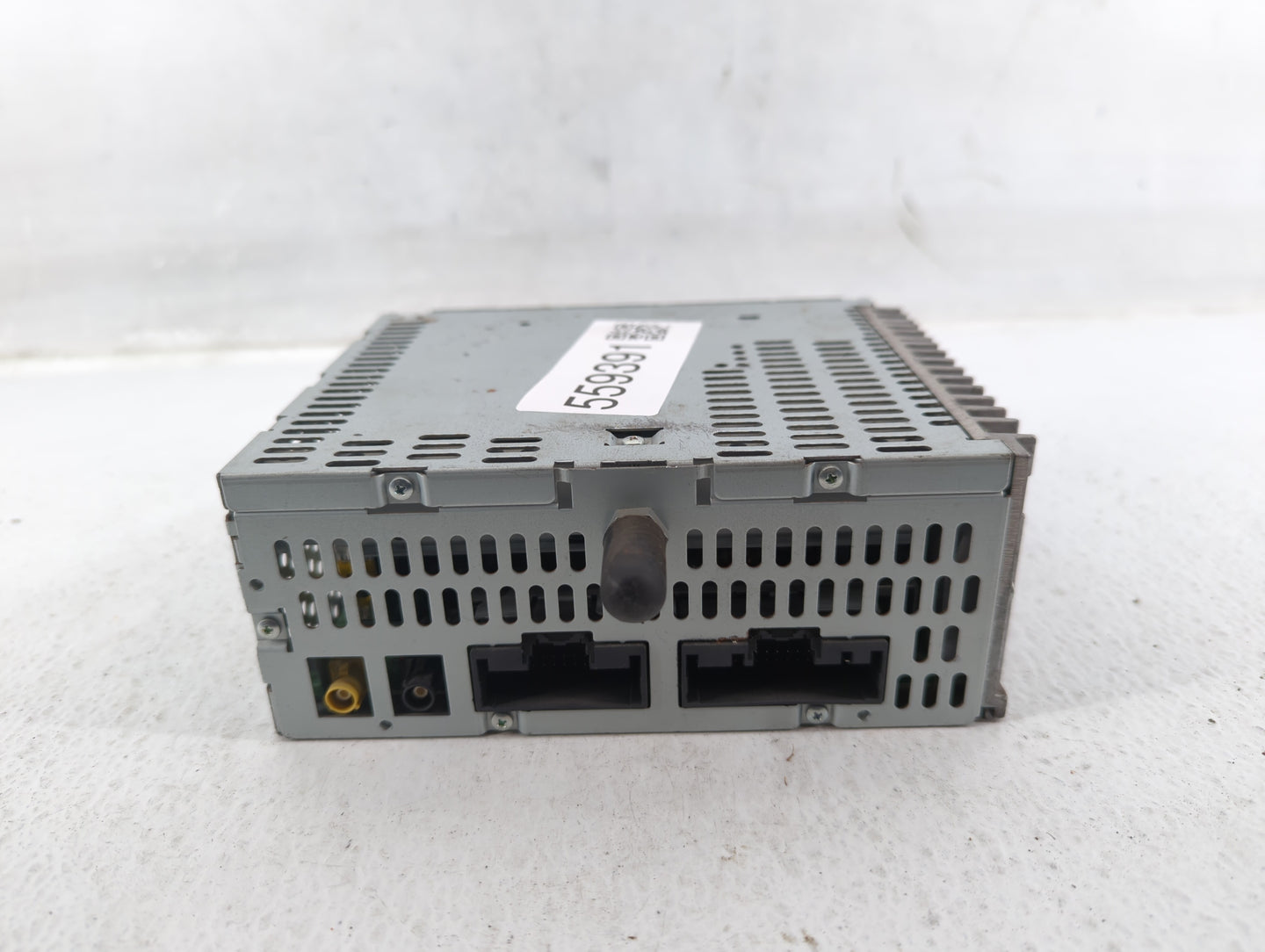 2012-2012 Ford Explorer Am Fm Cd Player Radio Receiver - Oemusedautoparts1.com