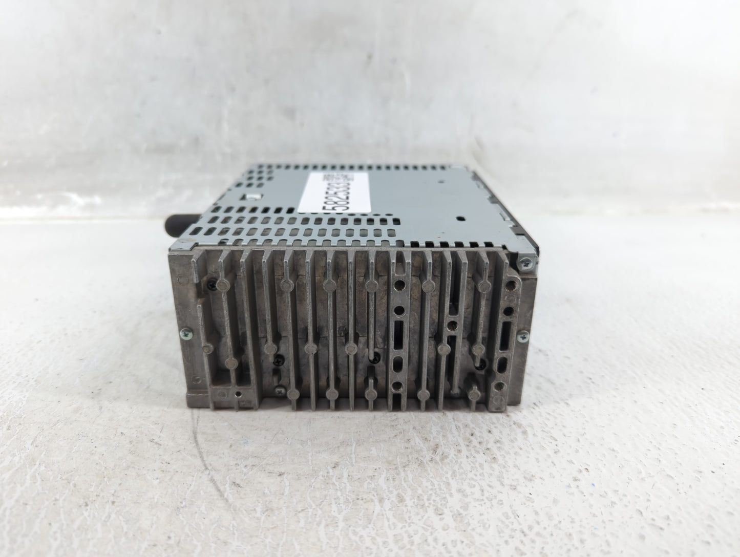 2012-2012 Ford Explorer Am Fm Cd Player Radio Receiver - Oemusedautoparts1.com