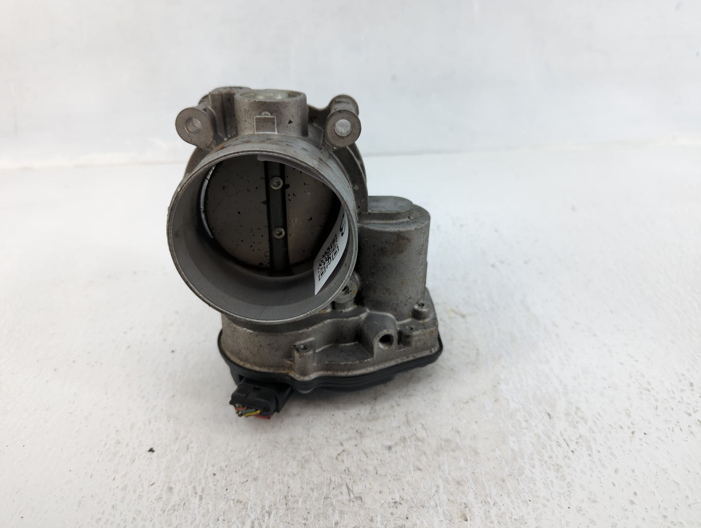 2011-2019 Ford Explorer Throttle Body P/N:AT4E-ED Fits Fits 2011 2012 2013 2014 2015 2016 2017 2018 2019 OEM Used Auto Parts