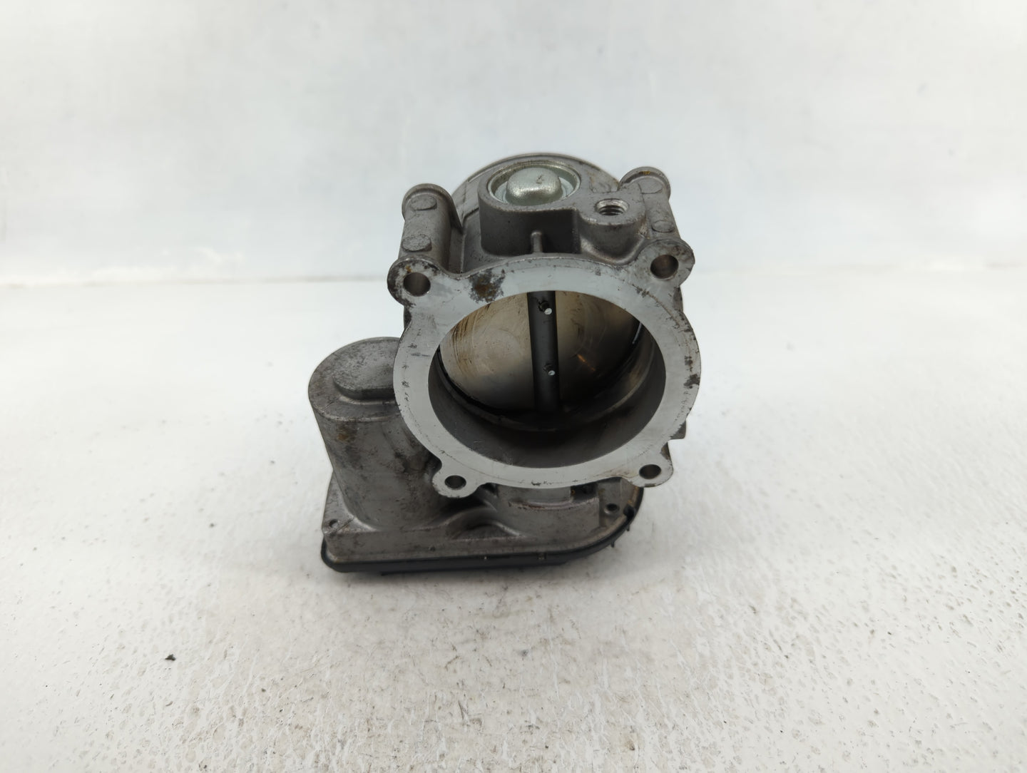 2011-2019 Ford Explorer Throttle Body P/N:AT4E-ED Fits Fits 2011 2012 2013 2014 2015 2016 2017 2018 2019 OEM Used Auto Parts