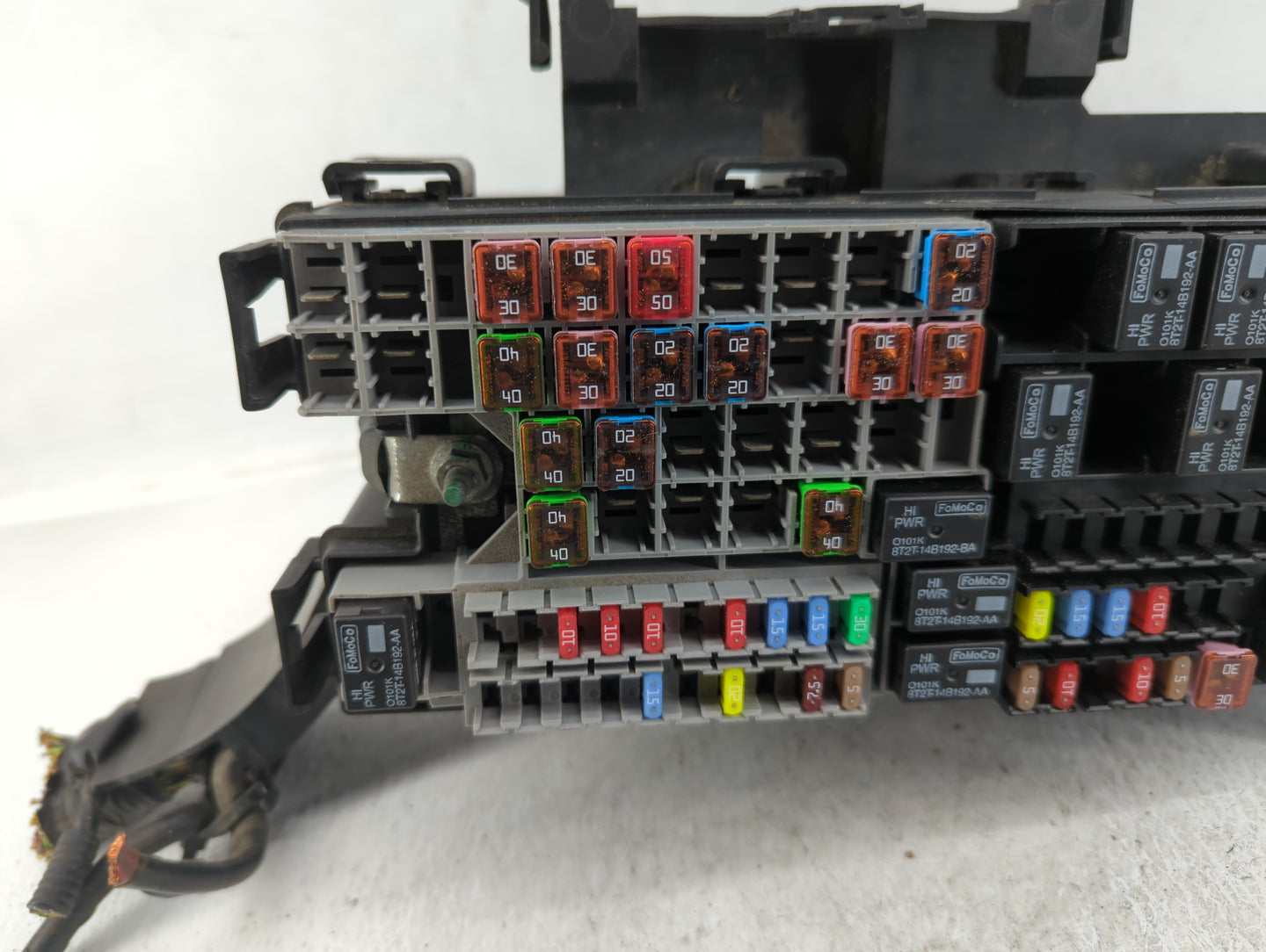 2011-2012 Ford Explorer Fusebox Fuse Box Panel Relay Module Fits Fits 2011 2012 OEM Used Auto Parts - Oemusedautoparts1.com