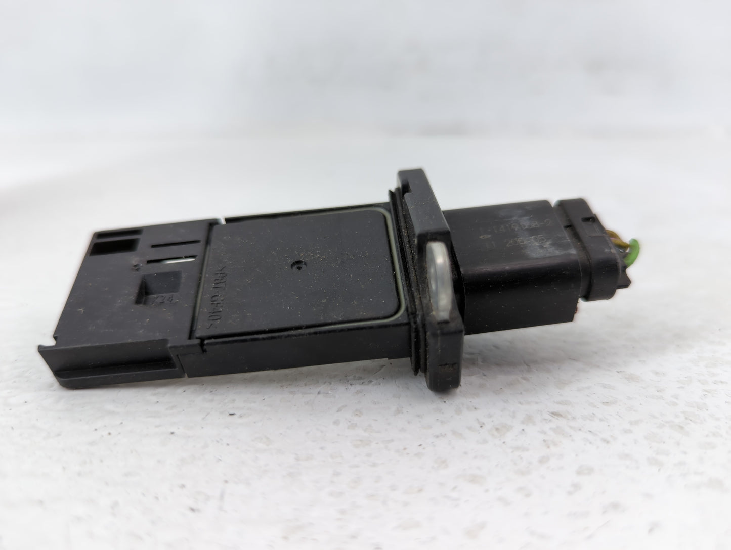 2004-2012 Ford Explorer Mass Air Flow Meter Maf - Oemusedautoparts1.com