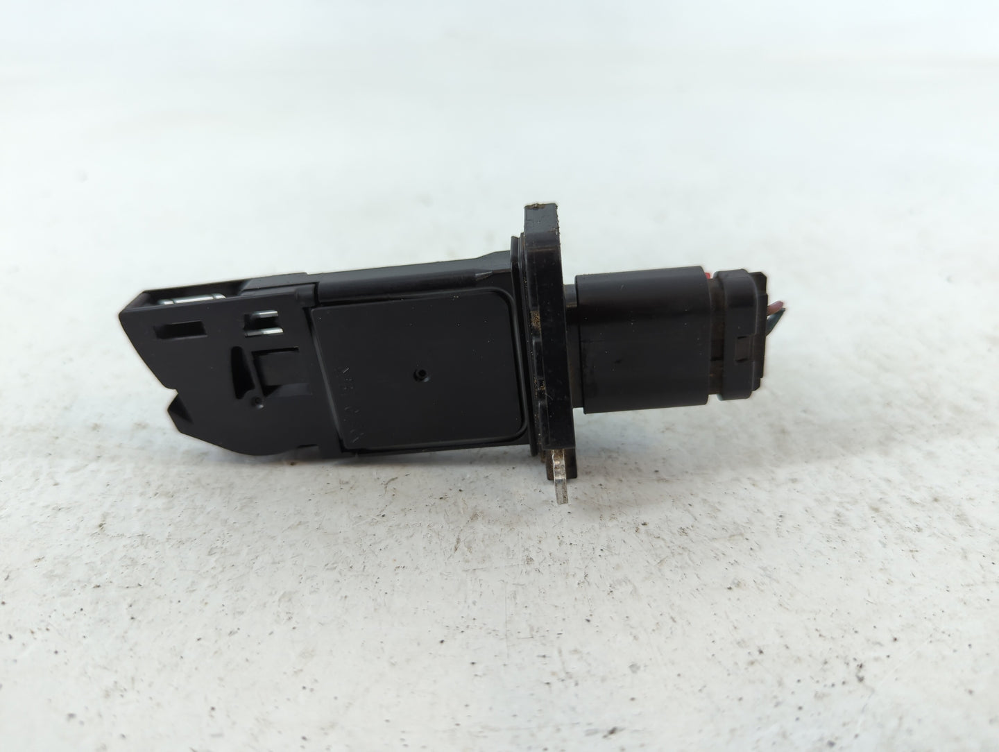 2012-2015 Ford Explorer Mass Air Flow Meter Maf - Oemusedautoparts1.com