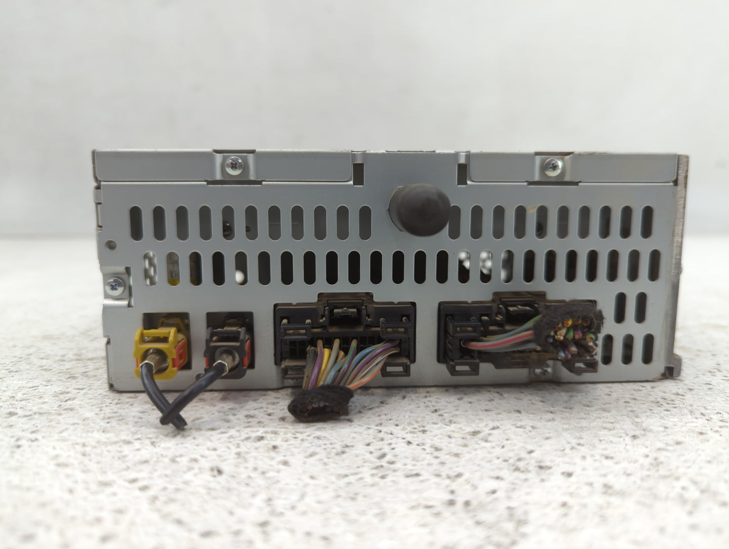 2012 Ford Explorer Radio AM FM Cd Player Receiver Replacement P/N:CB5T-19C107-BC Fits OEM Used Auto Parts - Oemusedautoparts