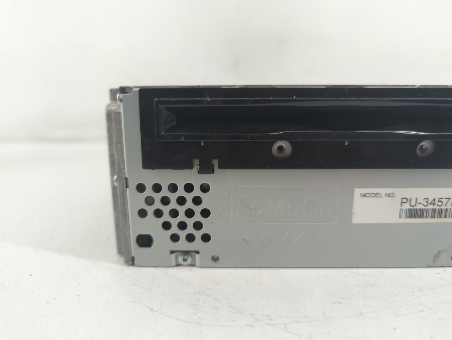 2012-2012 Ford Explorer Am Fm Cd Player Radio Receiver - Oemusedautoparts1.com