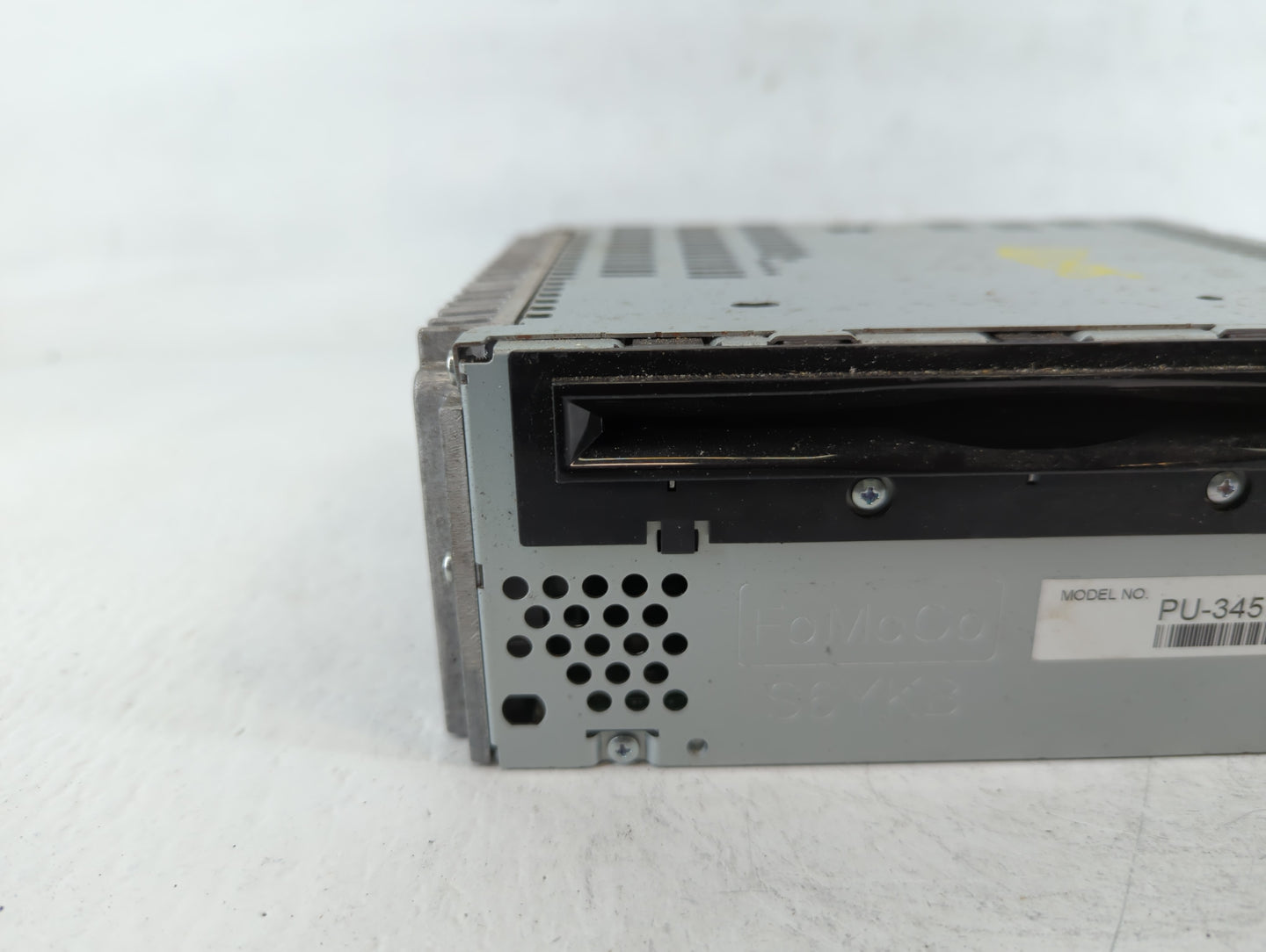 2012-2012 Ford Explorer Am Fm Cd Player Radio Receiver - Oemusedautoparts1.com