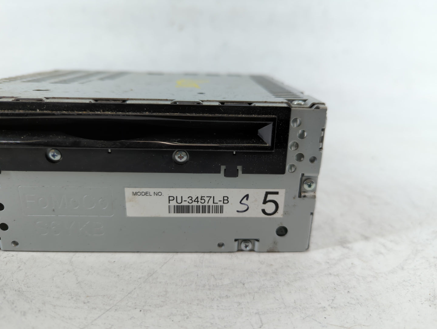 2012-2012 Ford Explorer Am Fm Cd Player Radio Receiver - Oemusedautoparts1.com