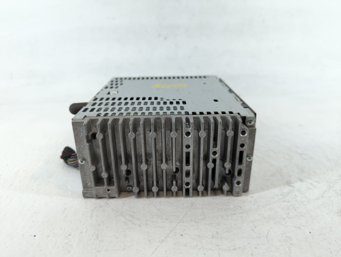 2012-2012 Ford Explorer Am Fm Cd Player Radio Receiver - Oemusedautoparts1.com