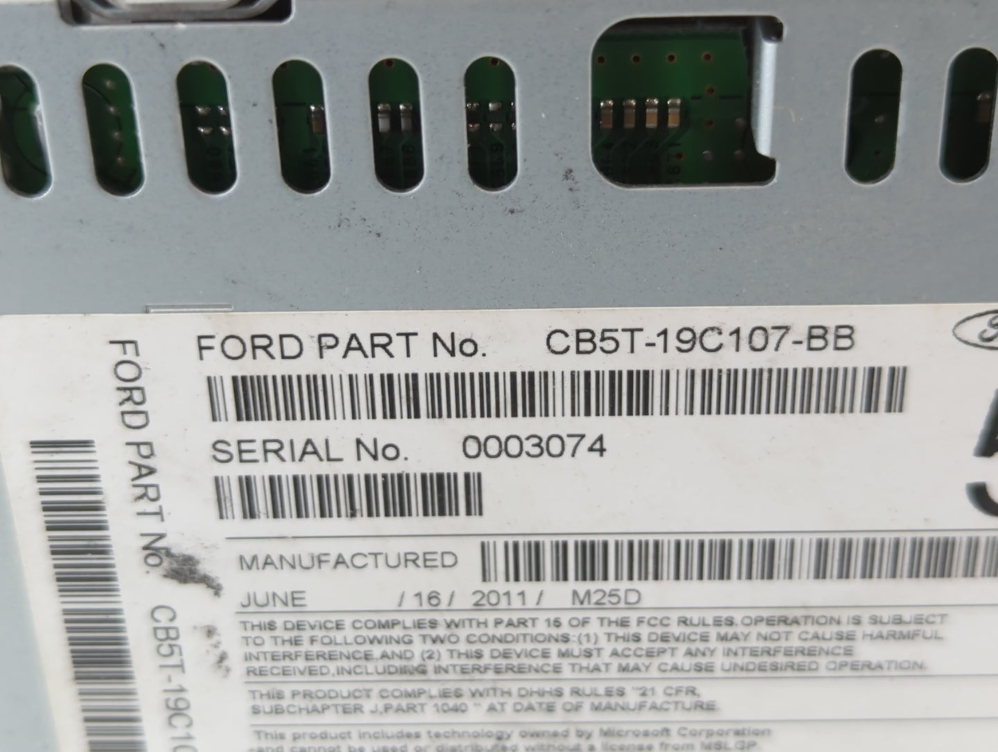 2012-2012 Ford Explorer Am Fm Cd Player Radio Receiver - Oemusedautoparts1.com