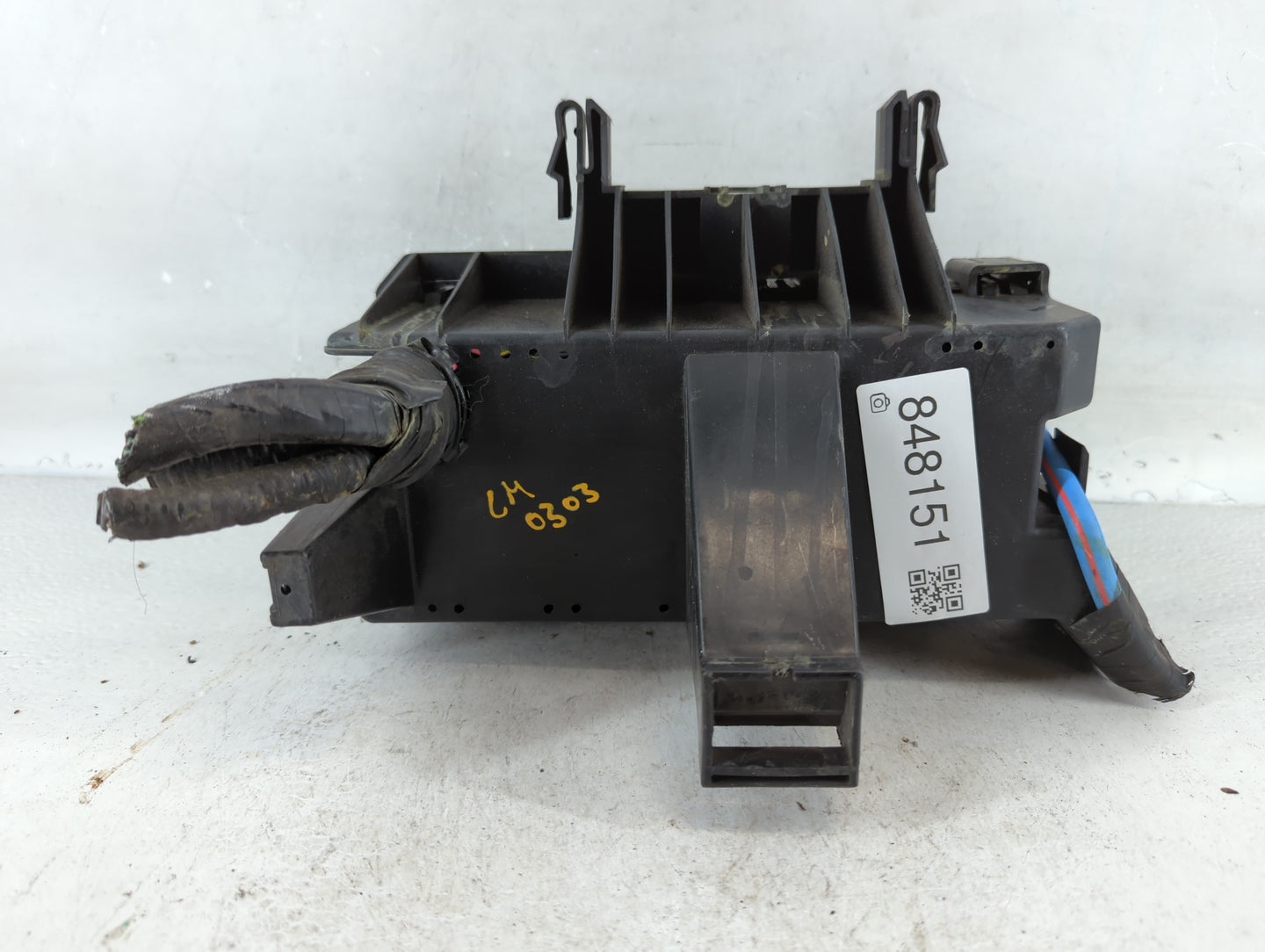 2011-2012 Ford Explorer Fusebox Fuse Box Panel Relay Module P/N:BT4T-14A003-AA Fits Fits 2011 2012 OEM Used Auto Parts - Oem