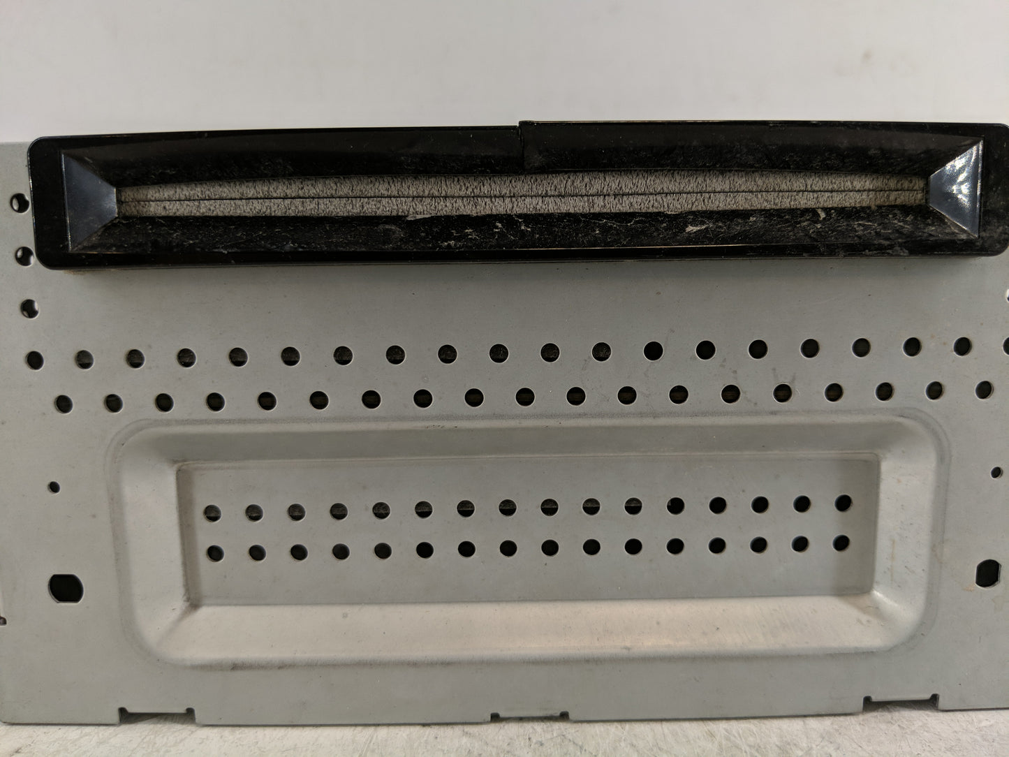 2011-2012 Ford F-150 Radio AM FM Cd Player Receiver Replacement Fits Fits 2011 2012 OEM Used Auto Parts - Oemusedautoparts1.