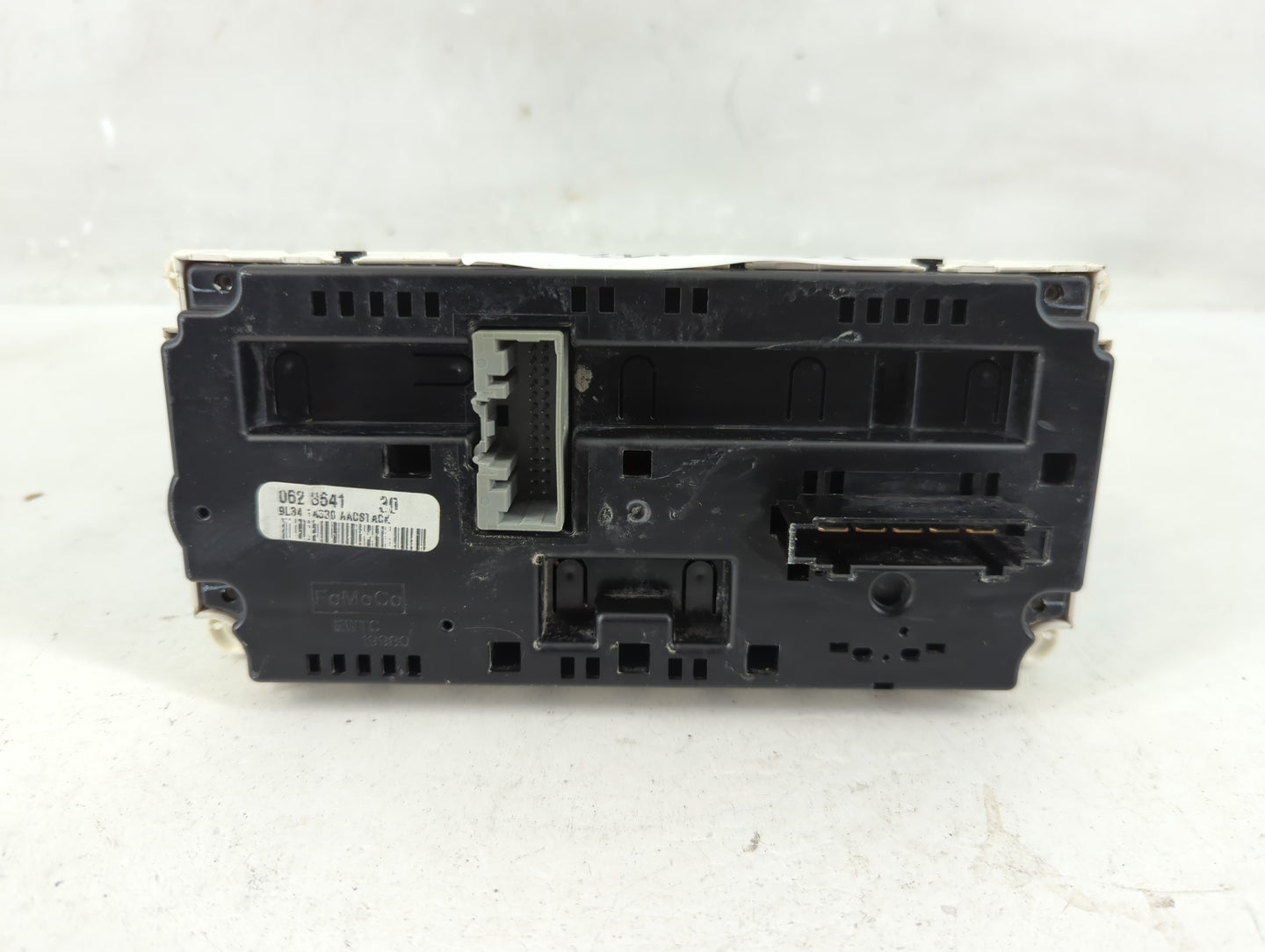 2012 Ford F-150 Climate Control Module Temperature AC/Heater Replacement P/N:0623641 Fits OEM Used Auto Parts - Oemusedautop
