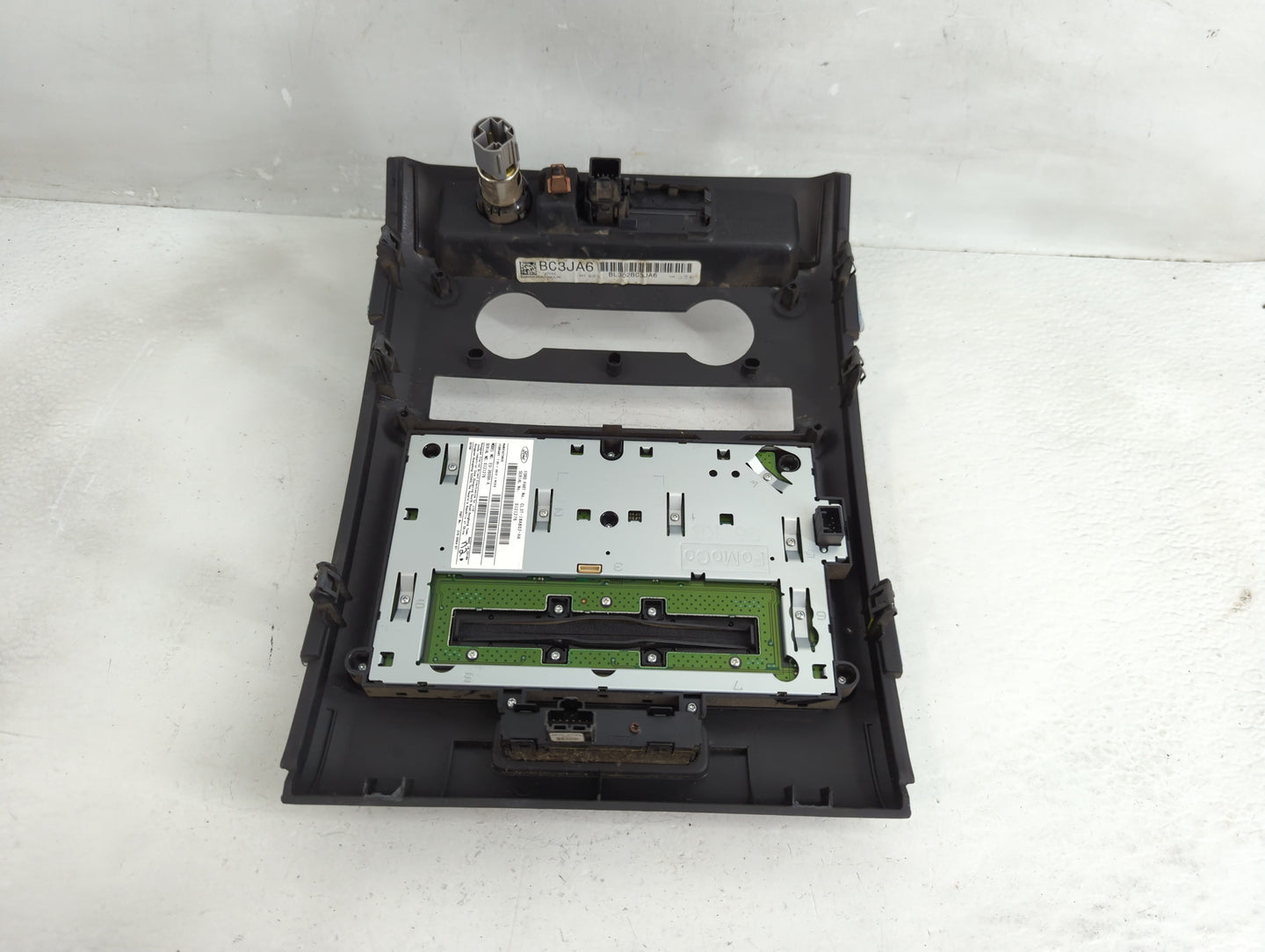 2012-2014 Ford F-150 Radio Control Panel - Oemusedautoparts1.com